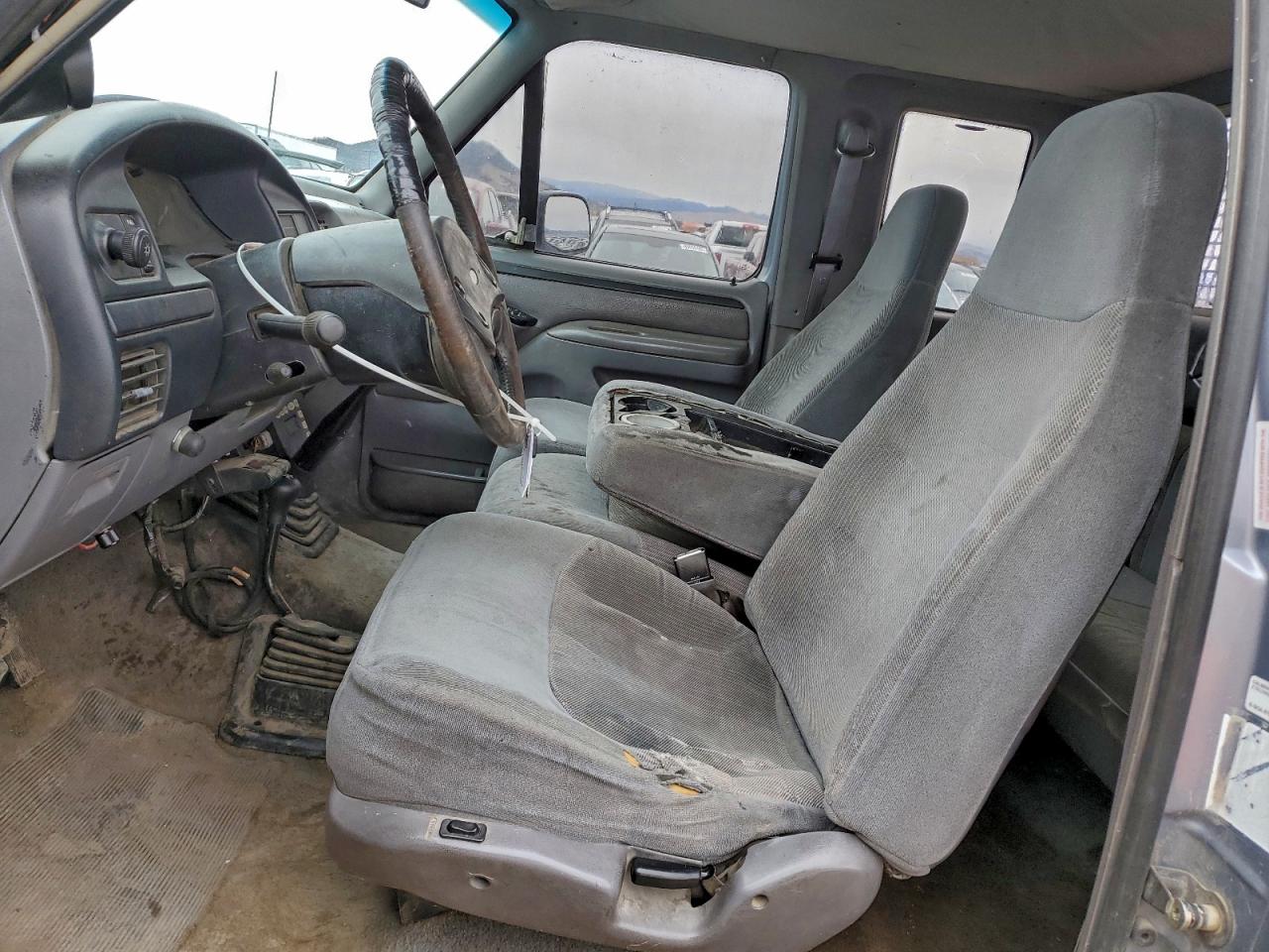 1993 Ford F250 Двухцветный vin: 2FTHF26C4PCB25696