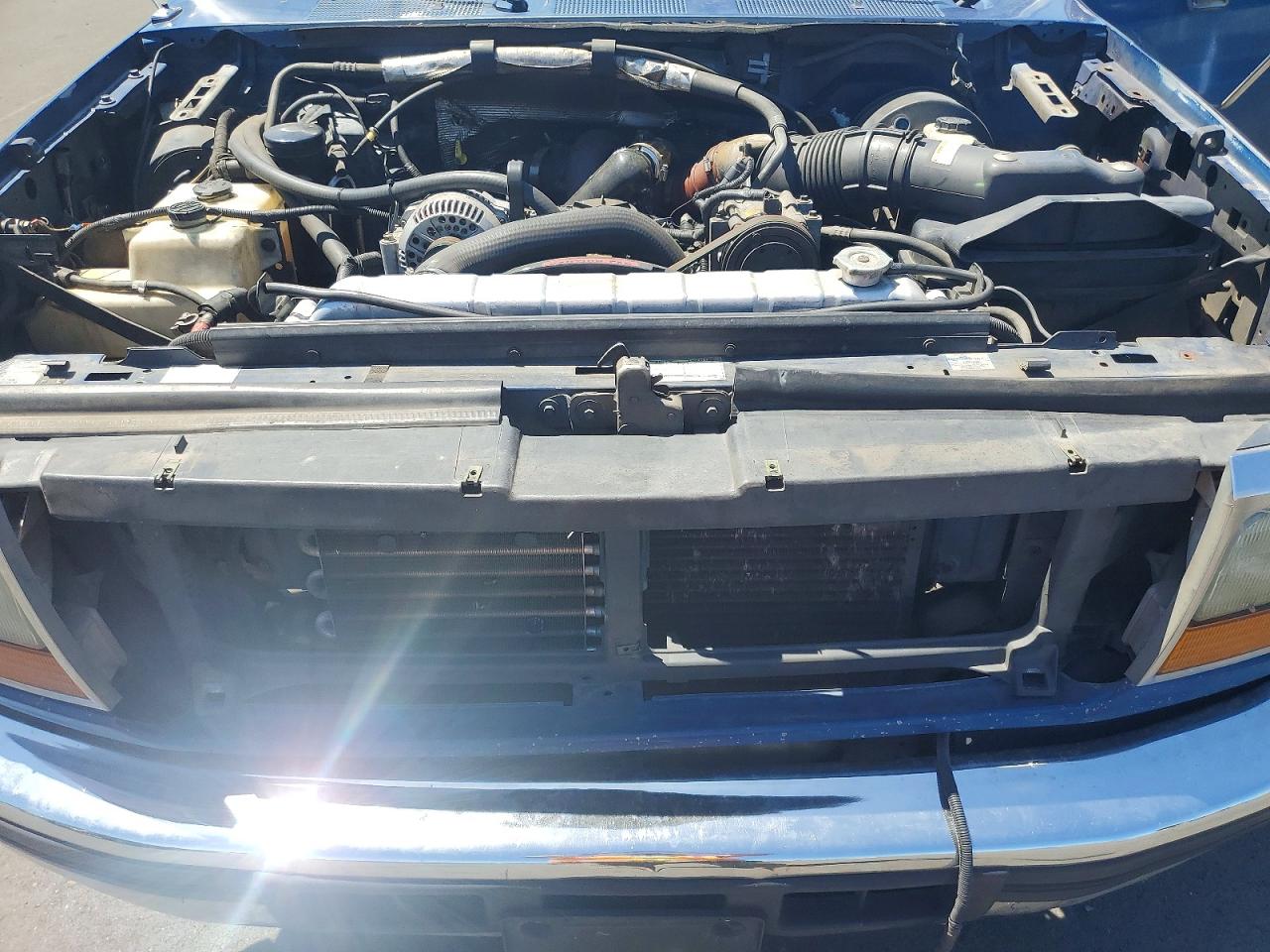 1995 Ford F250 Blue vin: 2FTHF26F3SCA00577