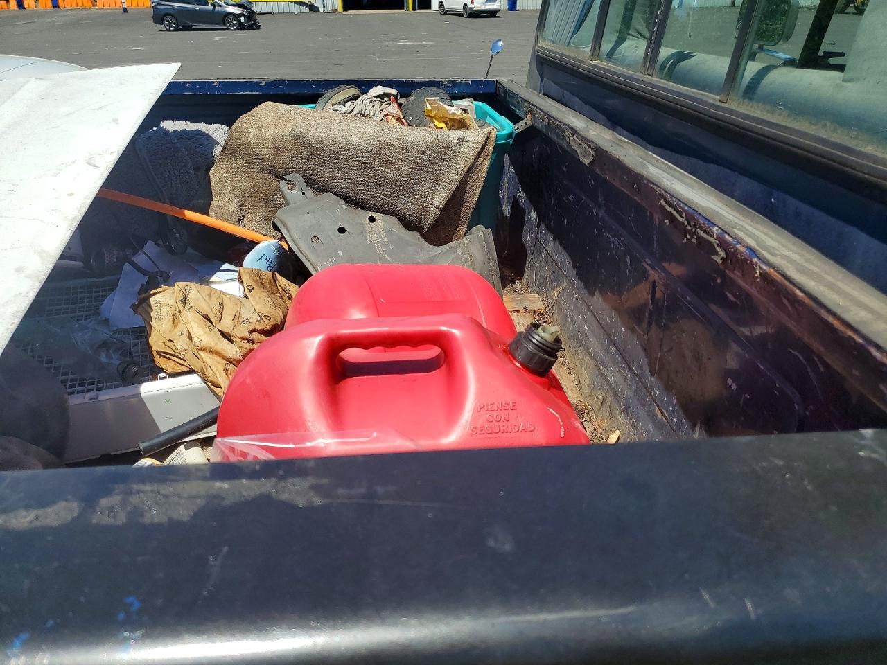 1995 Ford F250 Blue vin: 2FTHF26F3SCA00577