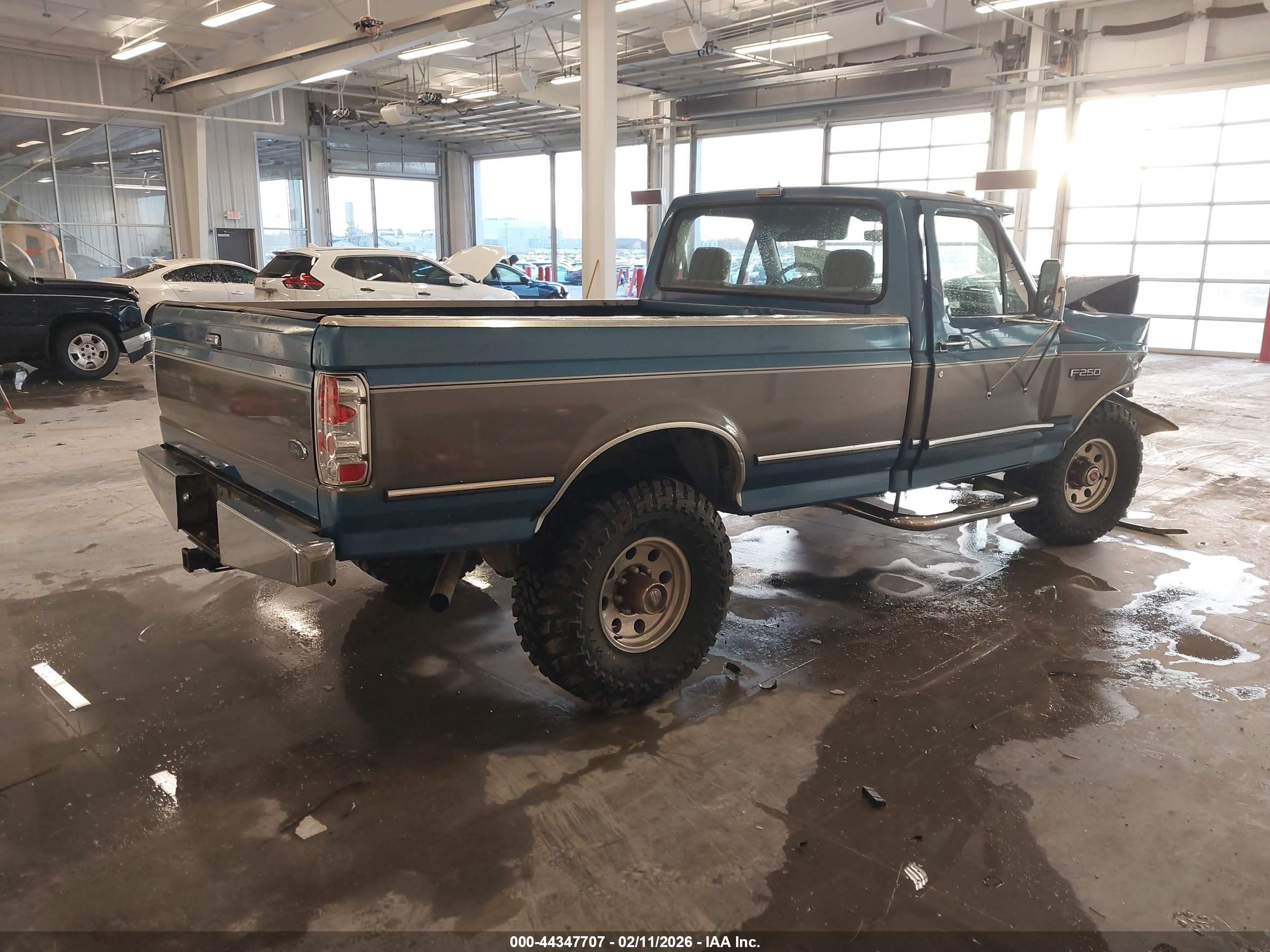 1993 Ford F250   Синий vin: 2FTHF26G0PCA76550