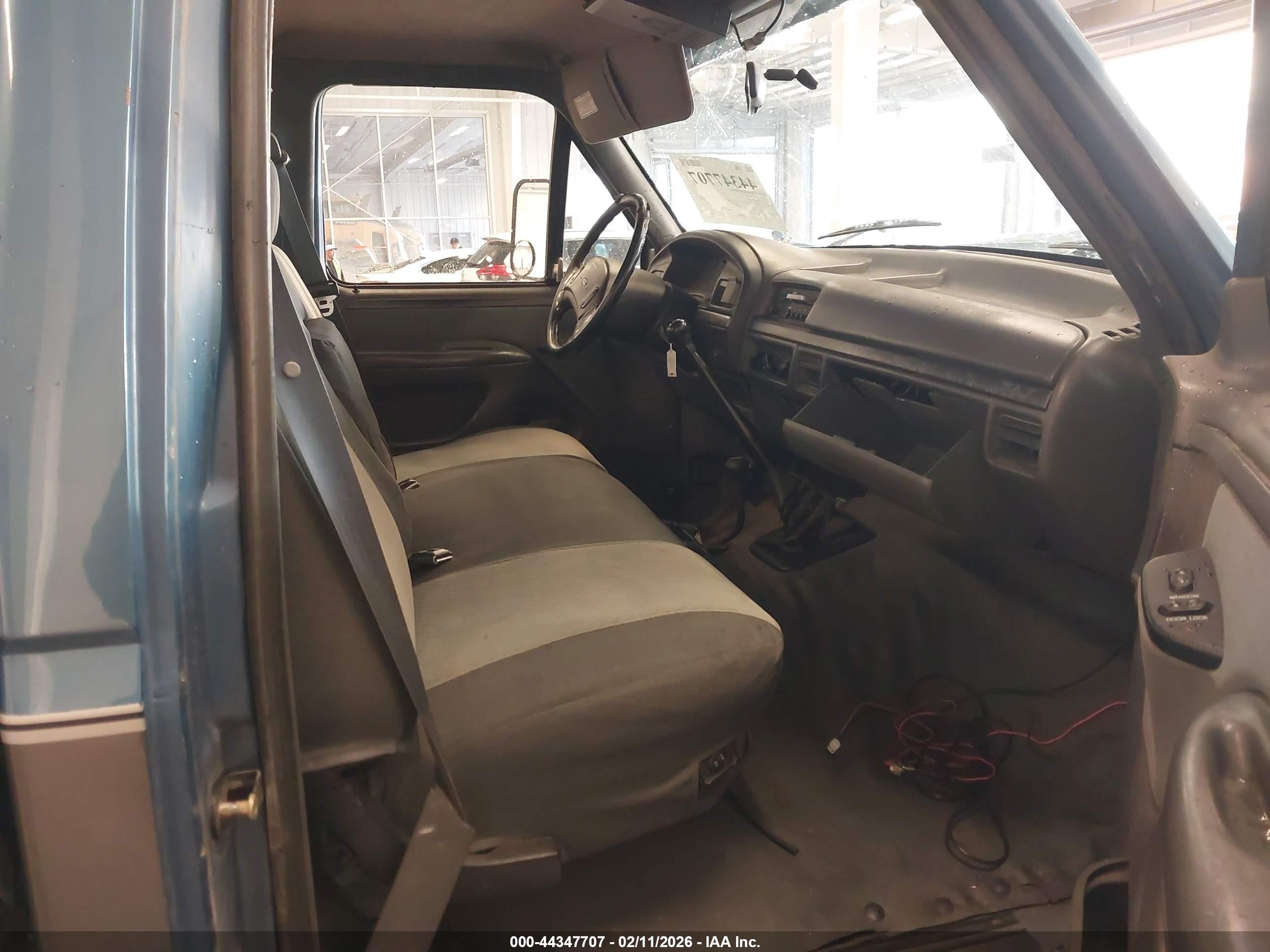 1993 Ford F250   Синий vin: 2FTHF26G0PCA76550