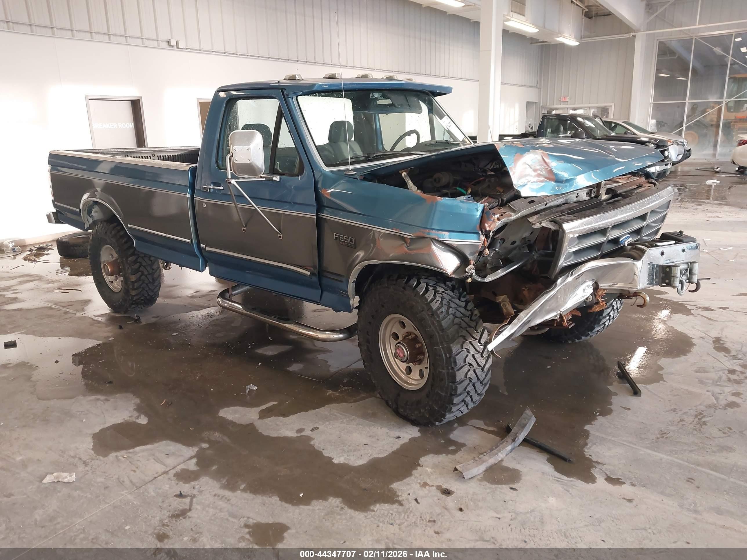 1993 Ford F250   Синий vin: 2FTHF26G0PCA76550