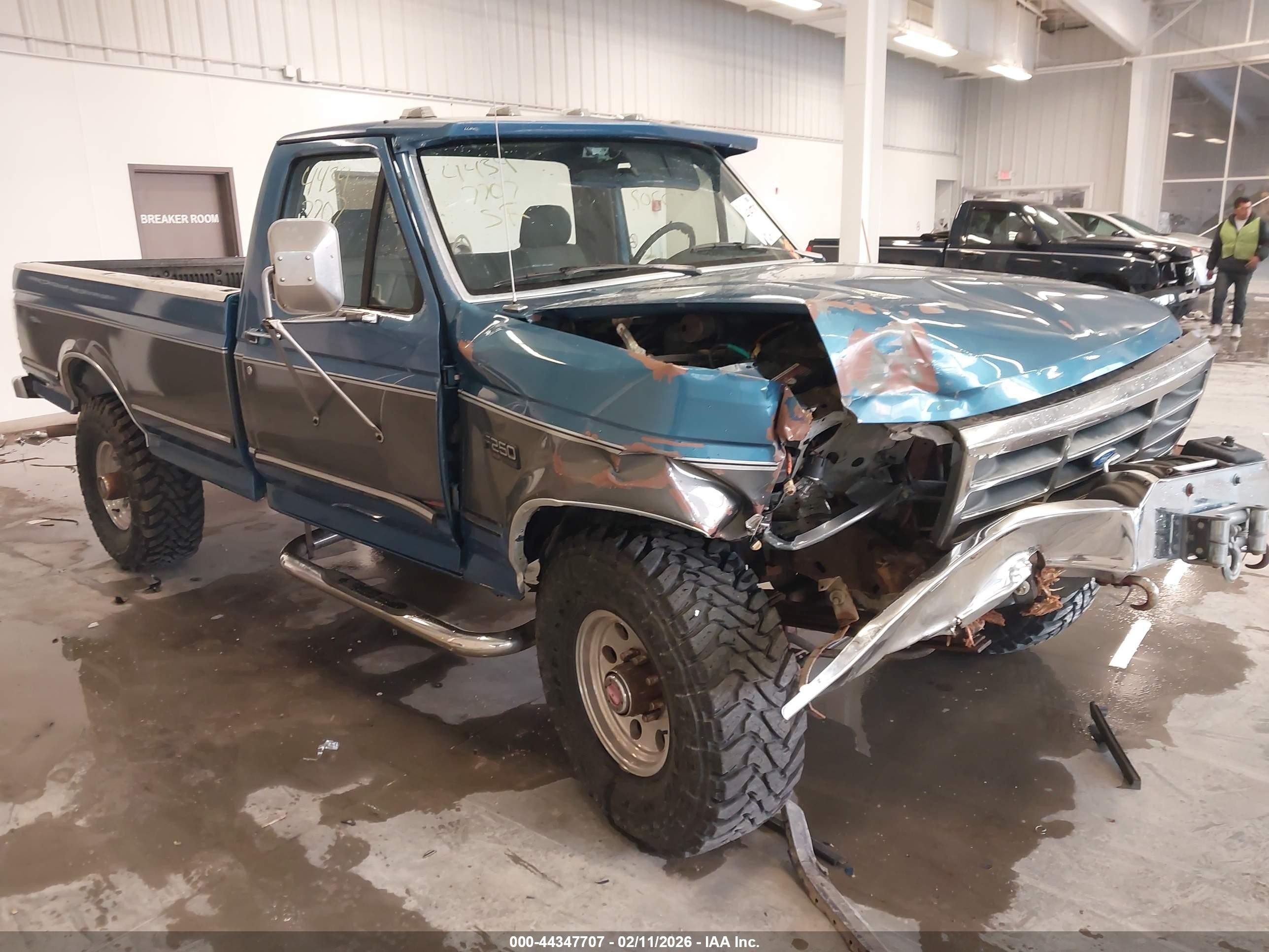 1993 Ford F250   Синий vin: 2FTHF26G0PCA76550