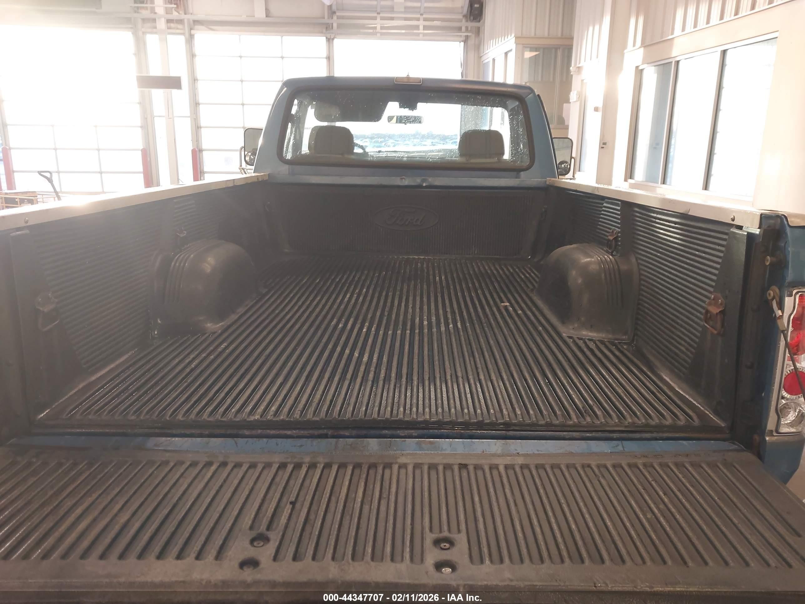 1993 Ford F250   Синий vin: 2FTHF26G0PCA76550
