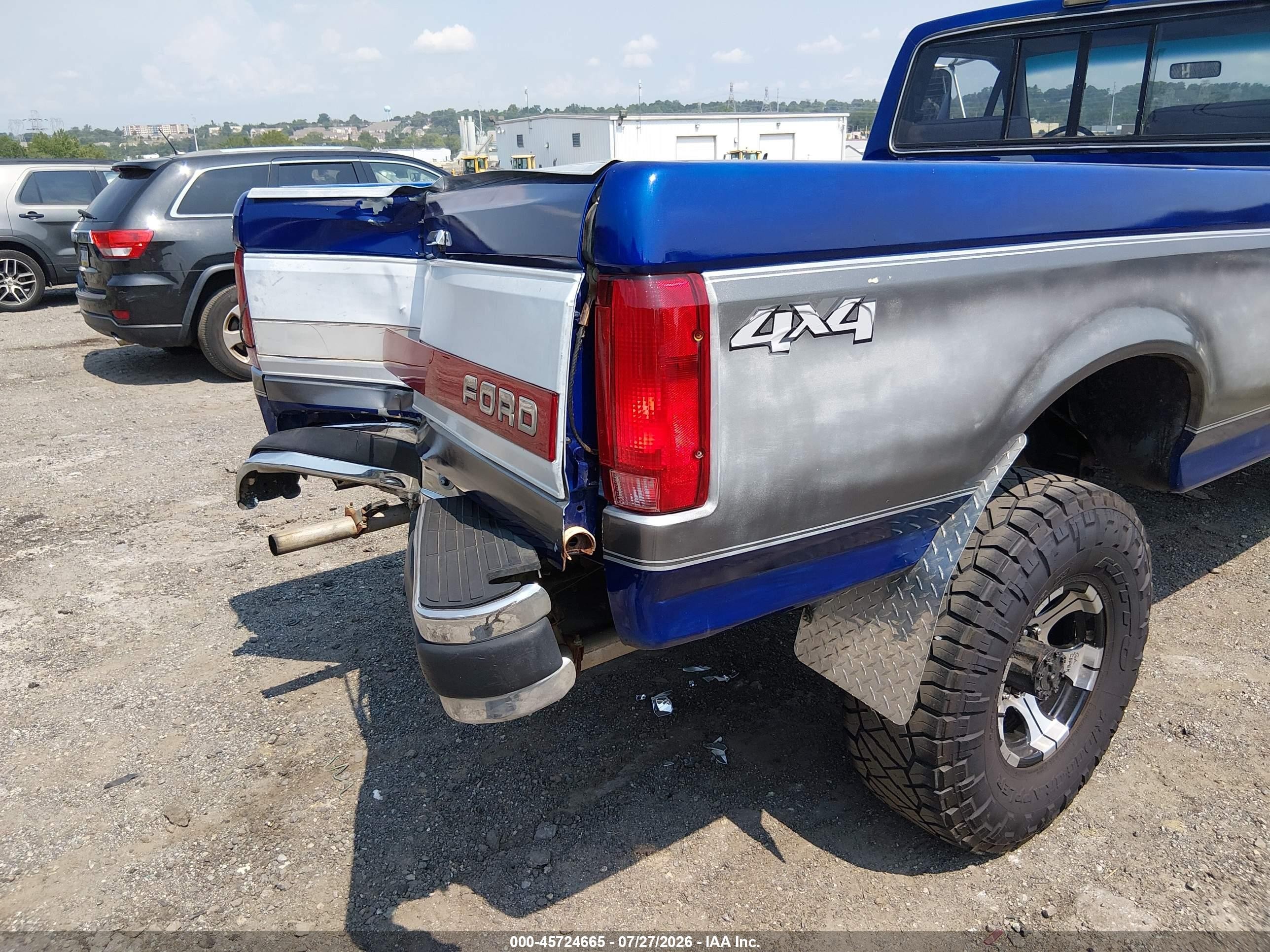 1990 Ford F250   Dark Blue vin: 2FTHF26GXLCA46532