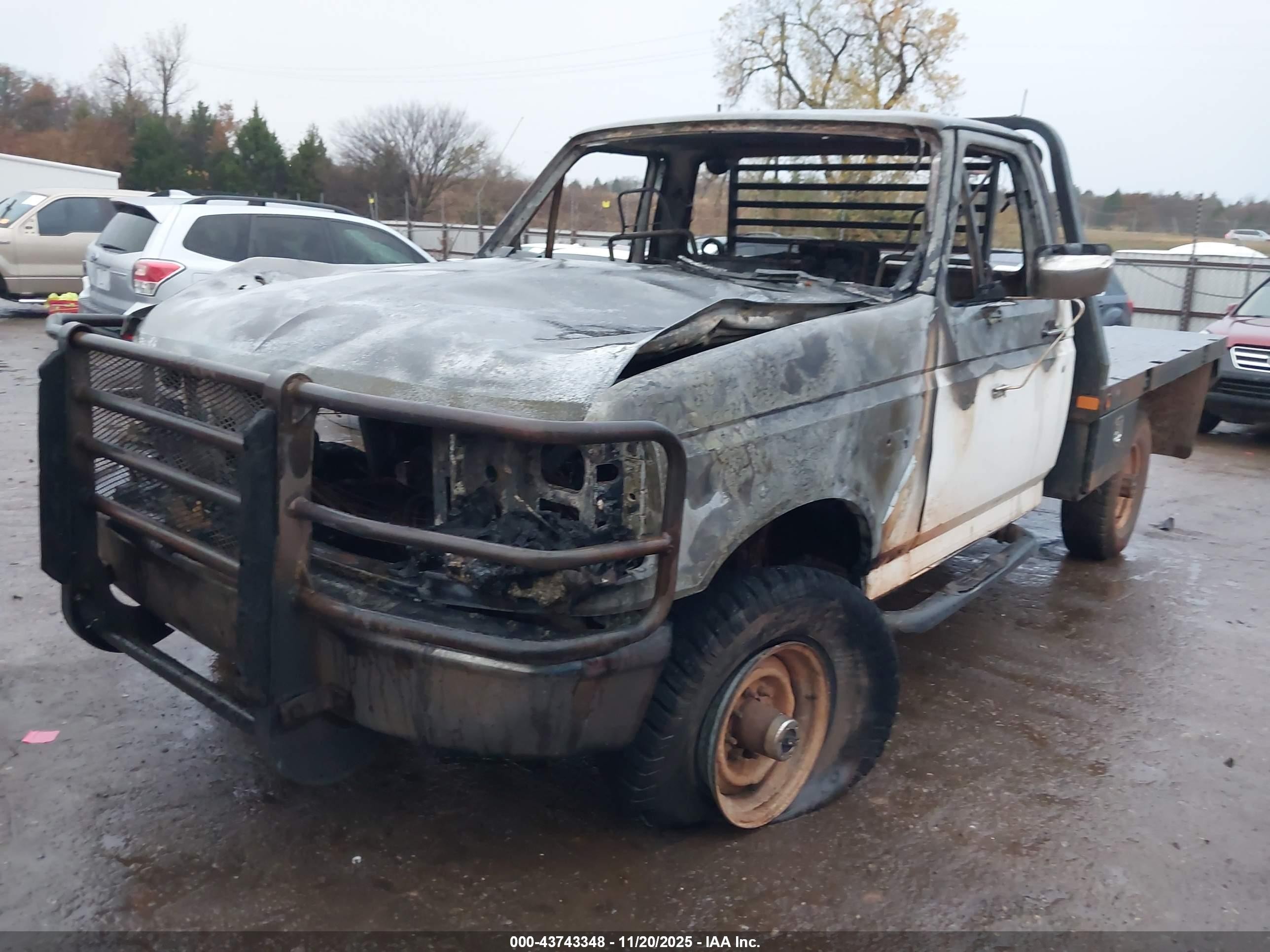 1995 Ford F250   White vin: 2FTHF26H2SCA77653