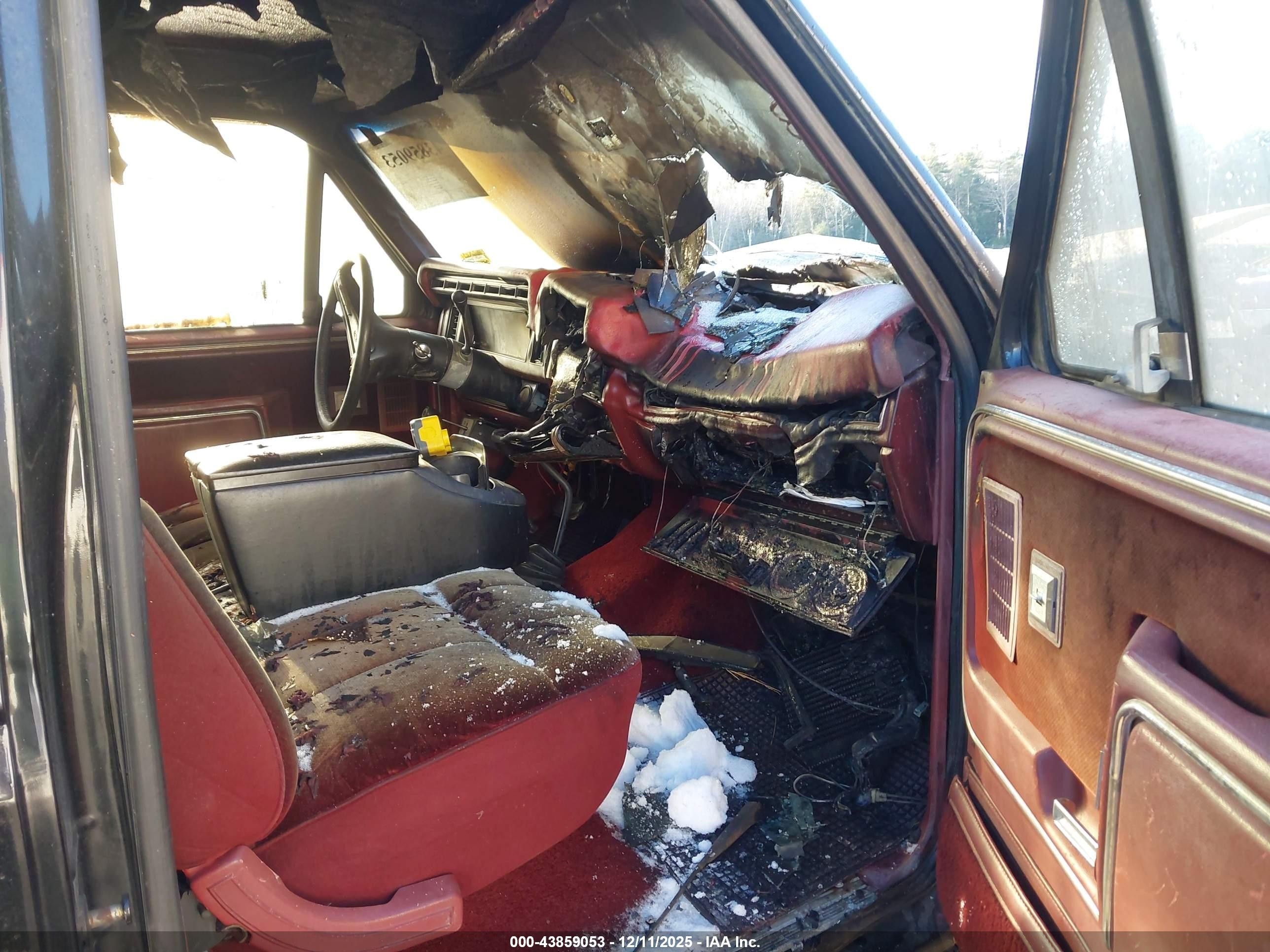 1986 Ford F350   Black vin: 2FTHF36L9GCA24286
