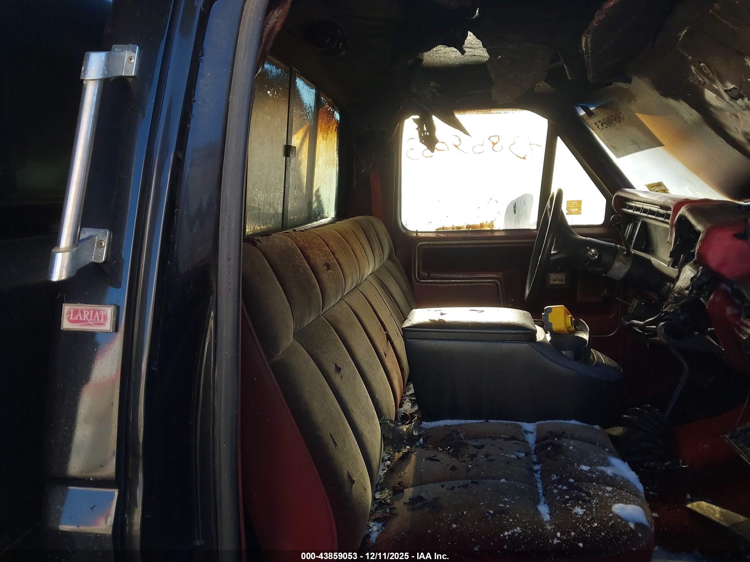 1986 Ford F350   Black vin: 2FTHF36L9GCA24286