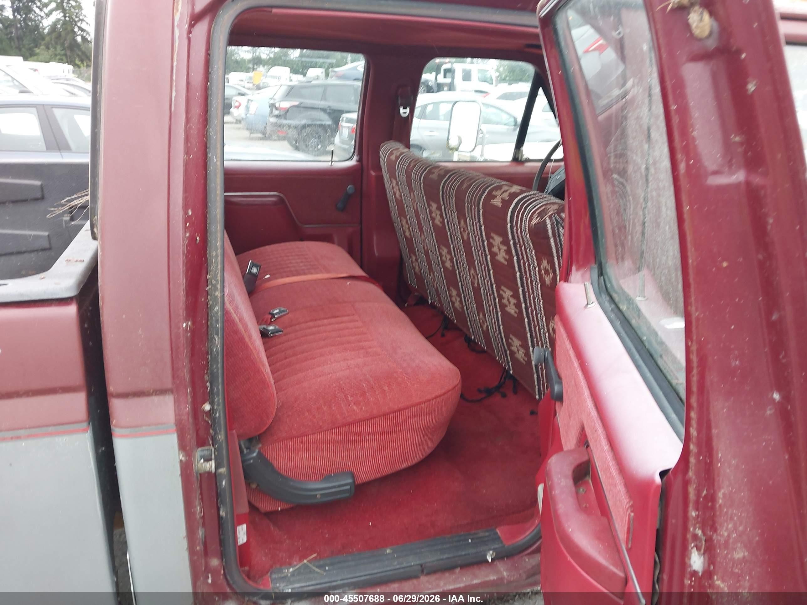 1991 Ford F350   Red vin: 2FTJW35G1MCA44713
