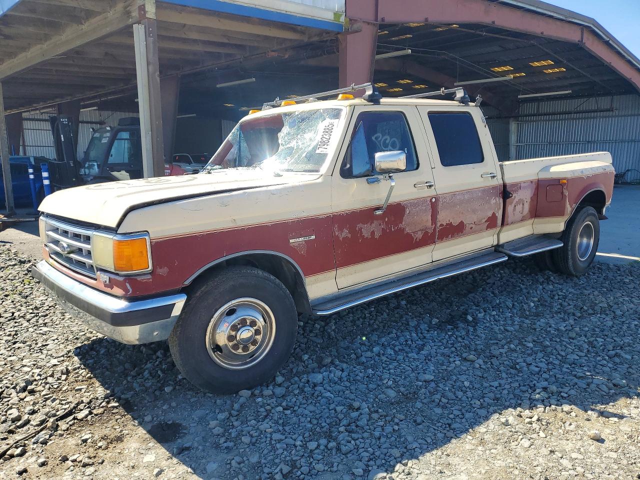 1988 Ford F350 Two Tone vin: 2FTJW35G3JCB15857
