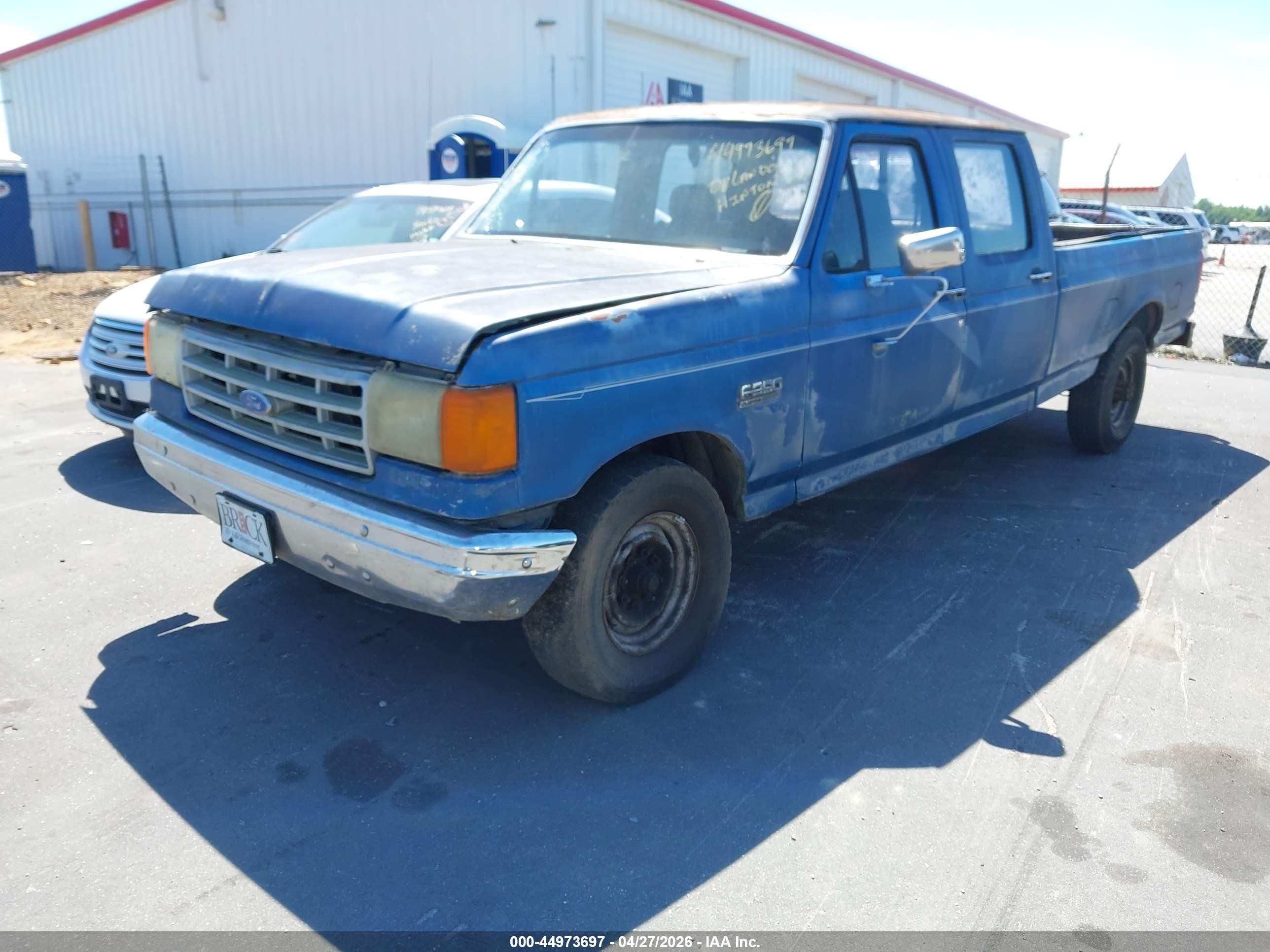 1989 Ford F350   Blue vin: 2FTJW35G3KCA08230