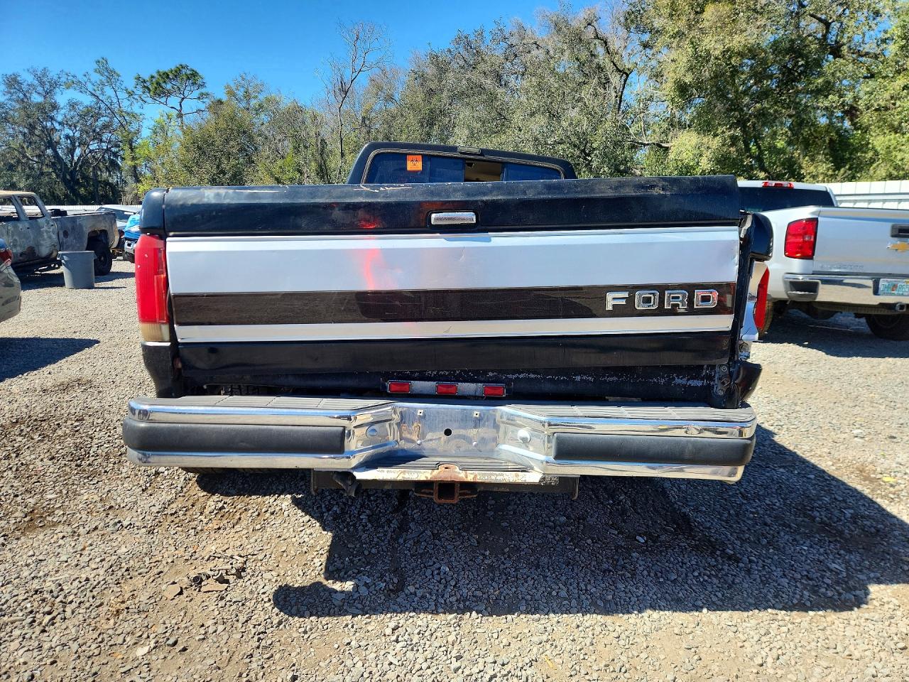 1989 Ford F350 Black vin: 2FTJW35G8KCB04077