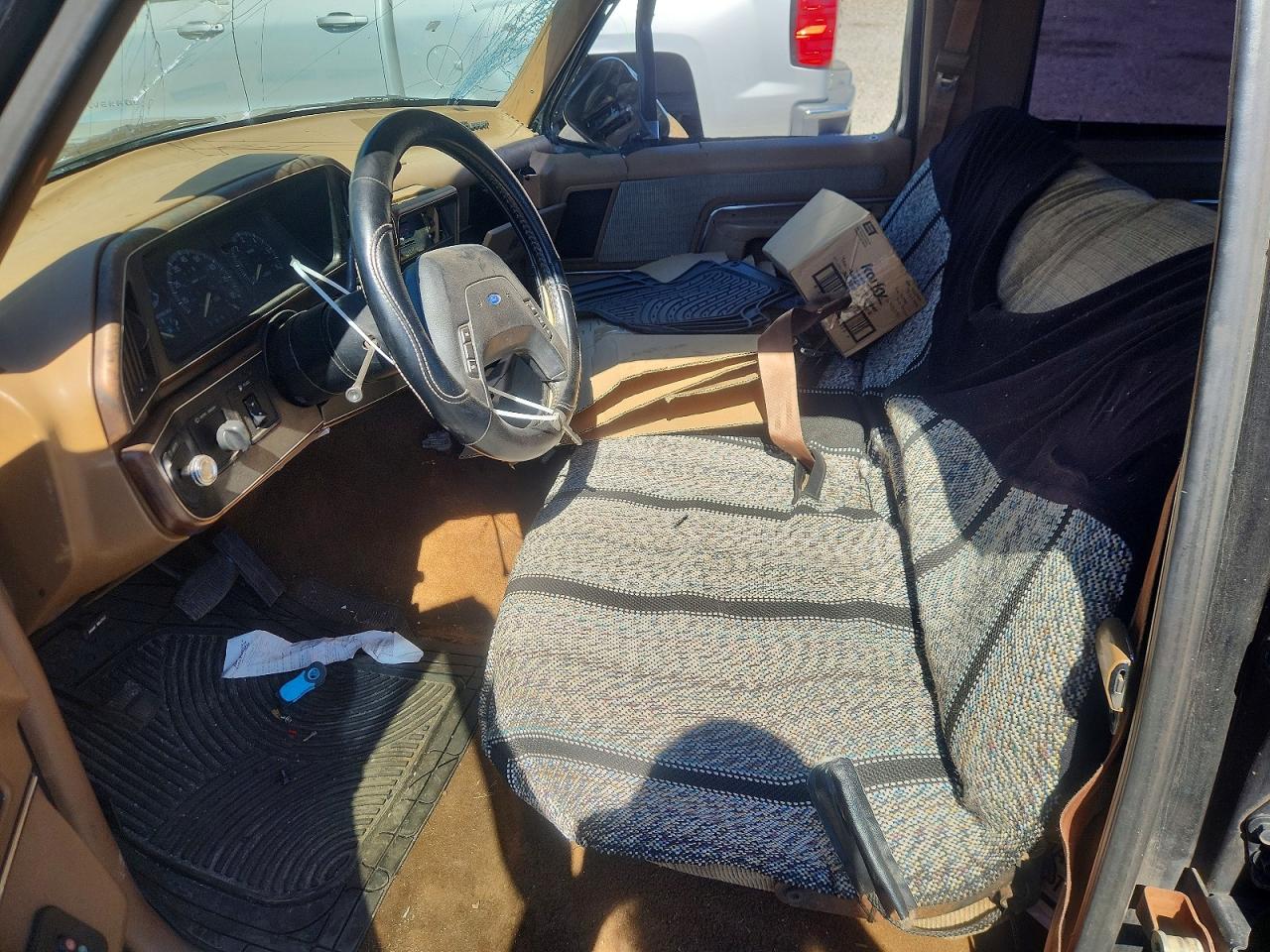 1989 Ford F350 Black vin: 2FTJW35G8KCB04077