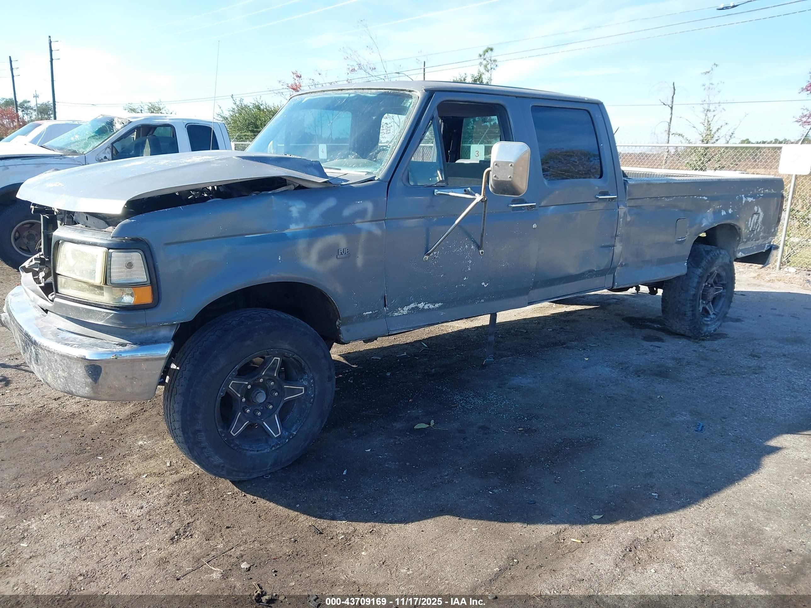1993 Ford F350   Gray vin: 2FTJW35H9PCA84986