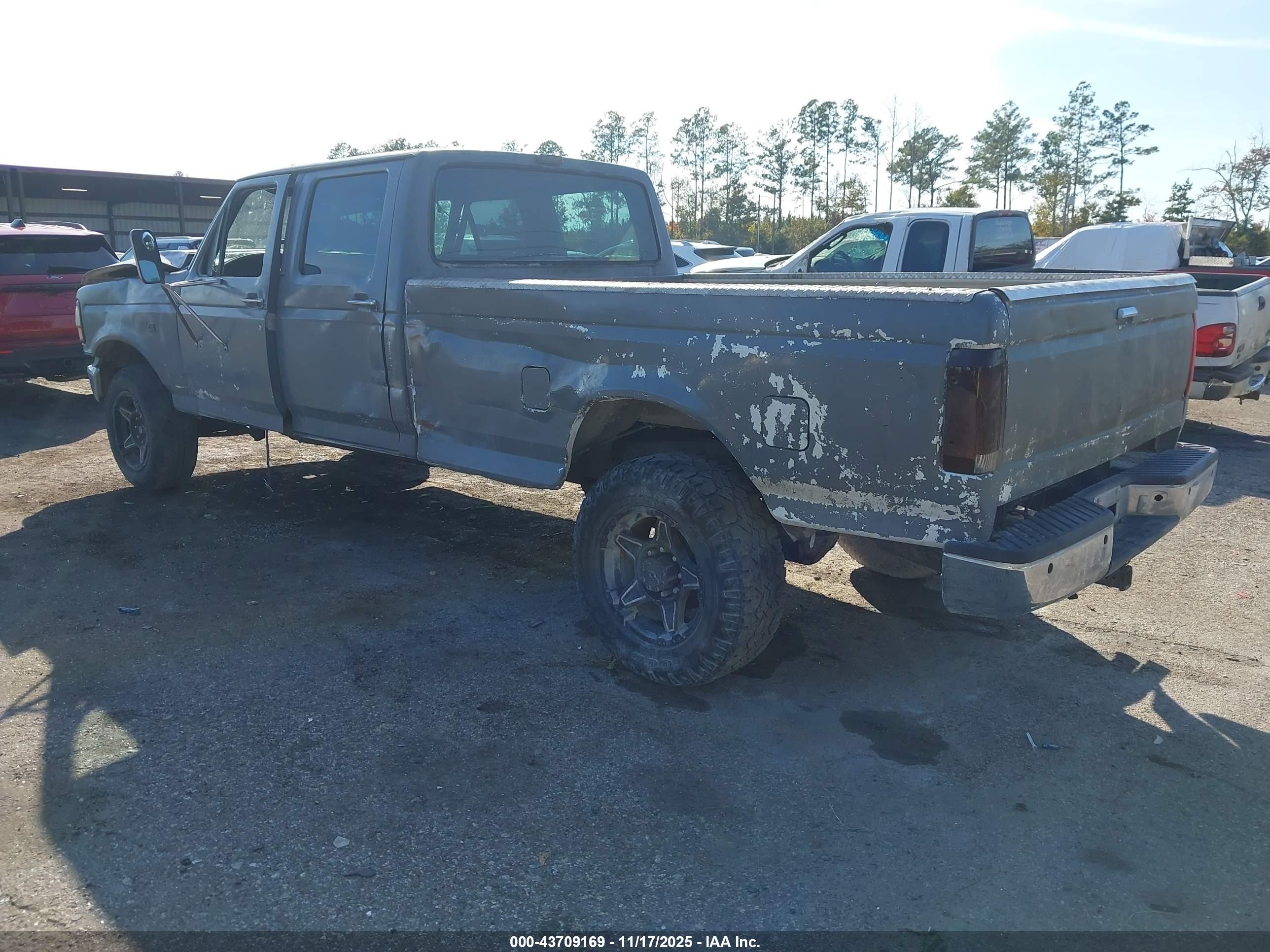 1993 Ford F350   Gray vin: 2FTJW35H9PCA84986