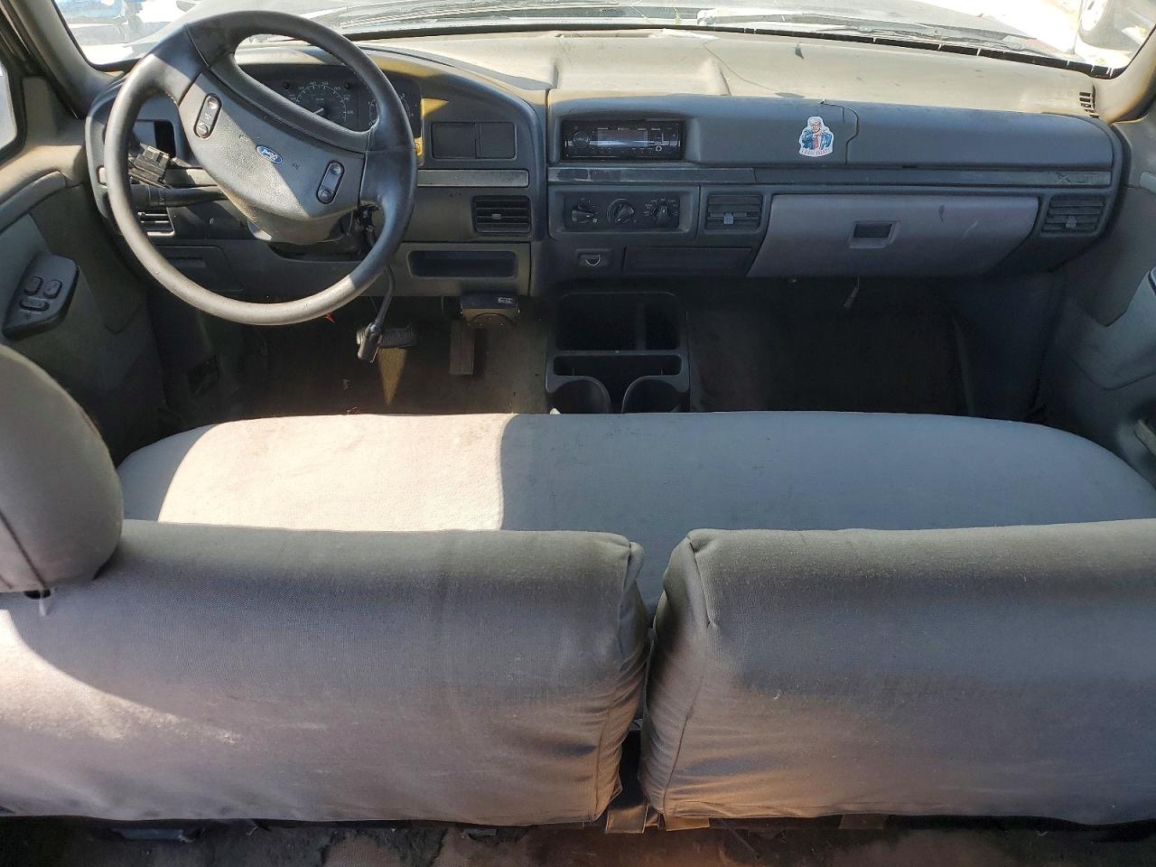 1993 Ford F350 Green vin: 2FTJW35M9PCB27543