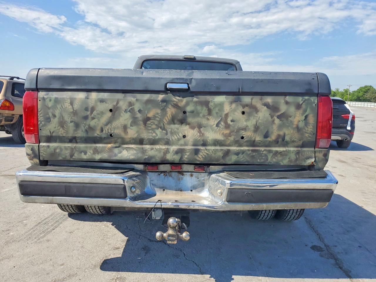 1993 Ford F350 Green vin: 2FTJW35M9PCB27543