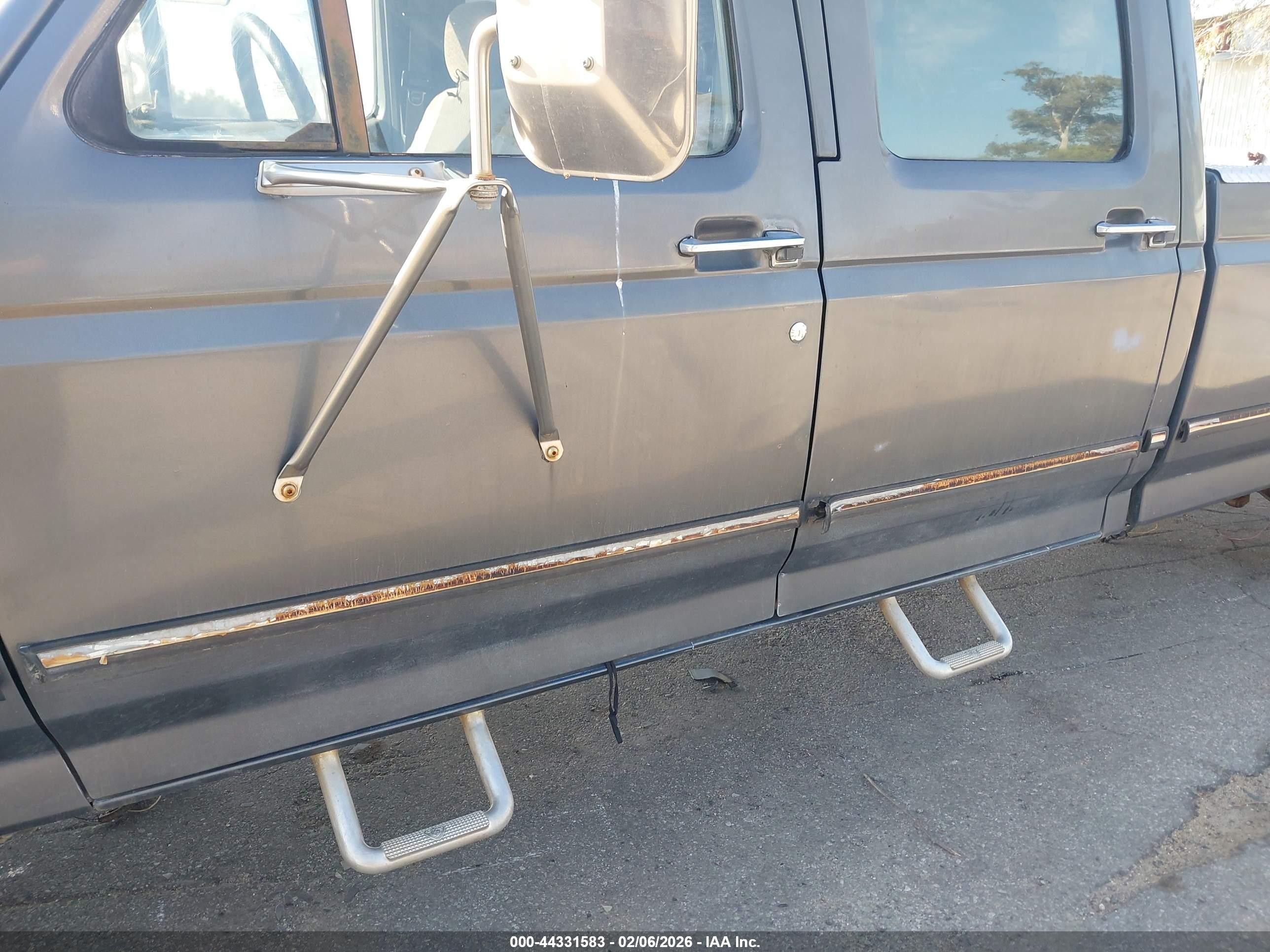 1993 Ford F350   Gray vin: 2FTJW36G0PCA47640
