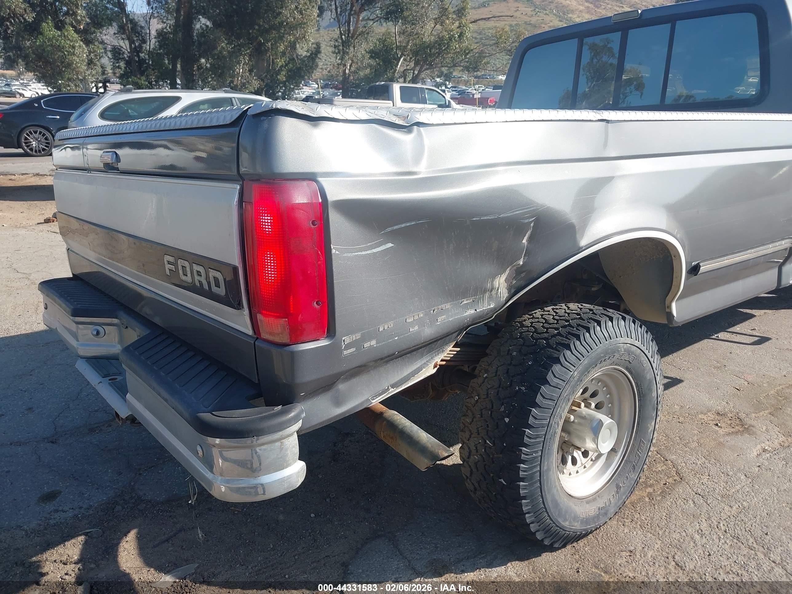 1993 Ford F350   Gray vin: 2FTJW36G0PCA47640