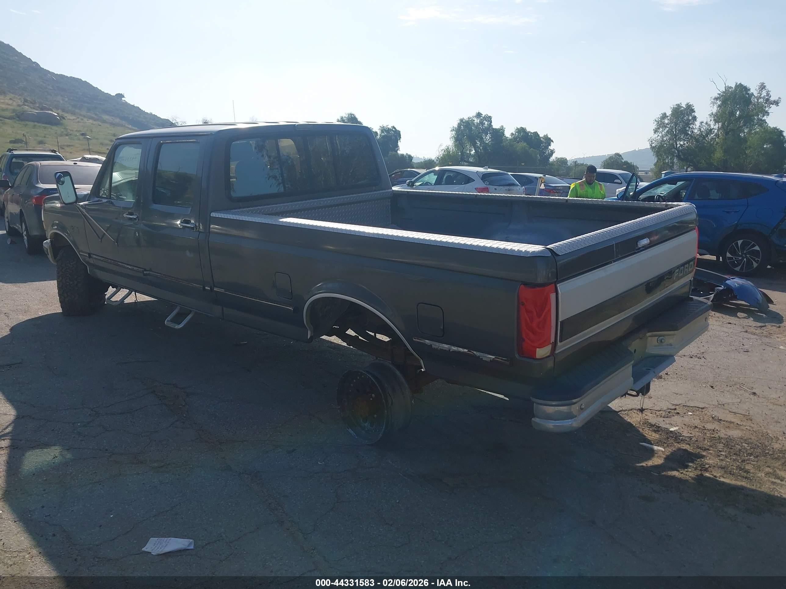 1993 Ford F350   Gray vin: 2FTJW36G0PCA47640