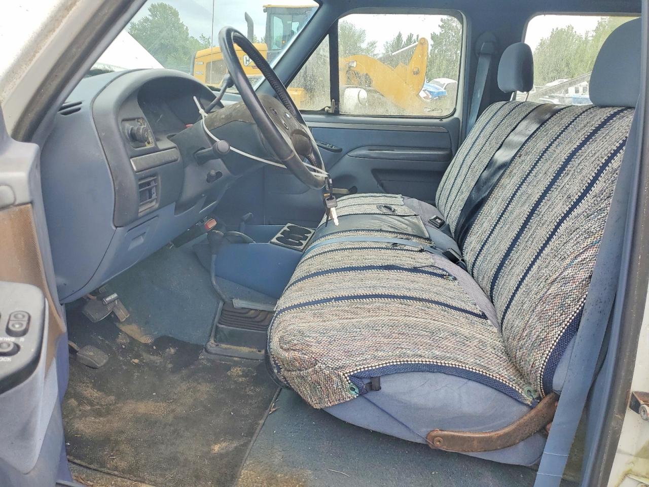 1992 Ford F350 Two Tone vin: 2FTJW36G4NCA67421