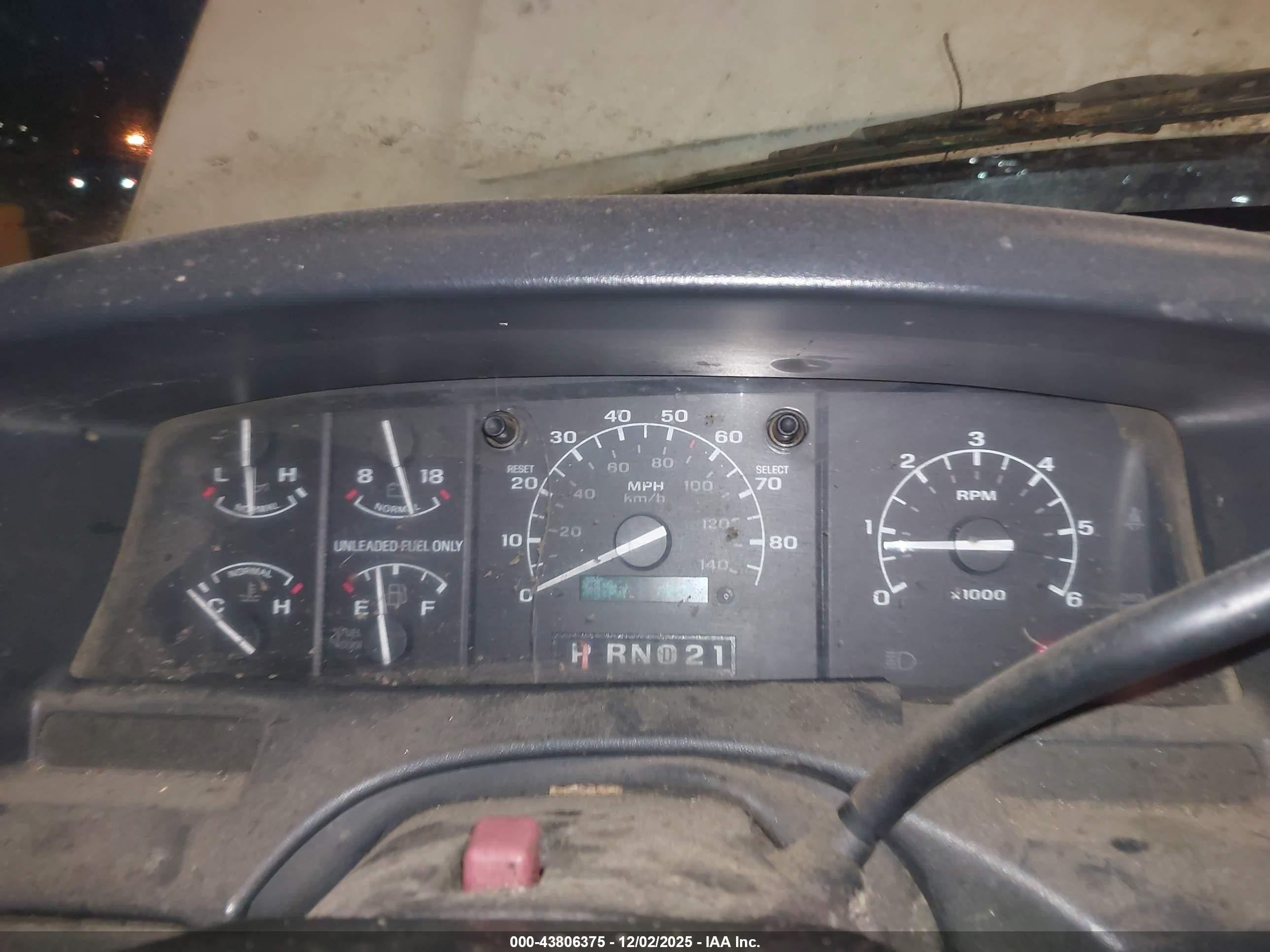 1993 Ford F350   White vin: 2FTJW36G8PCA05829