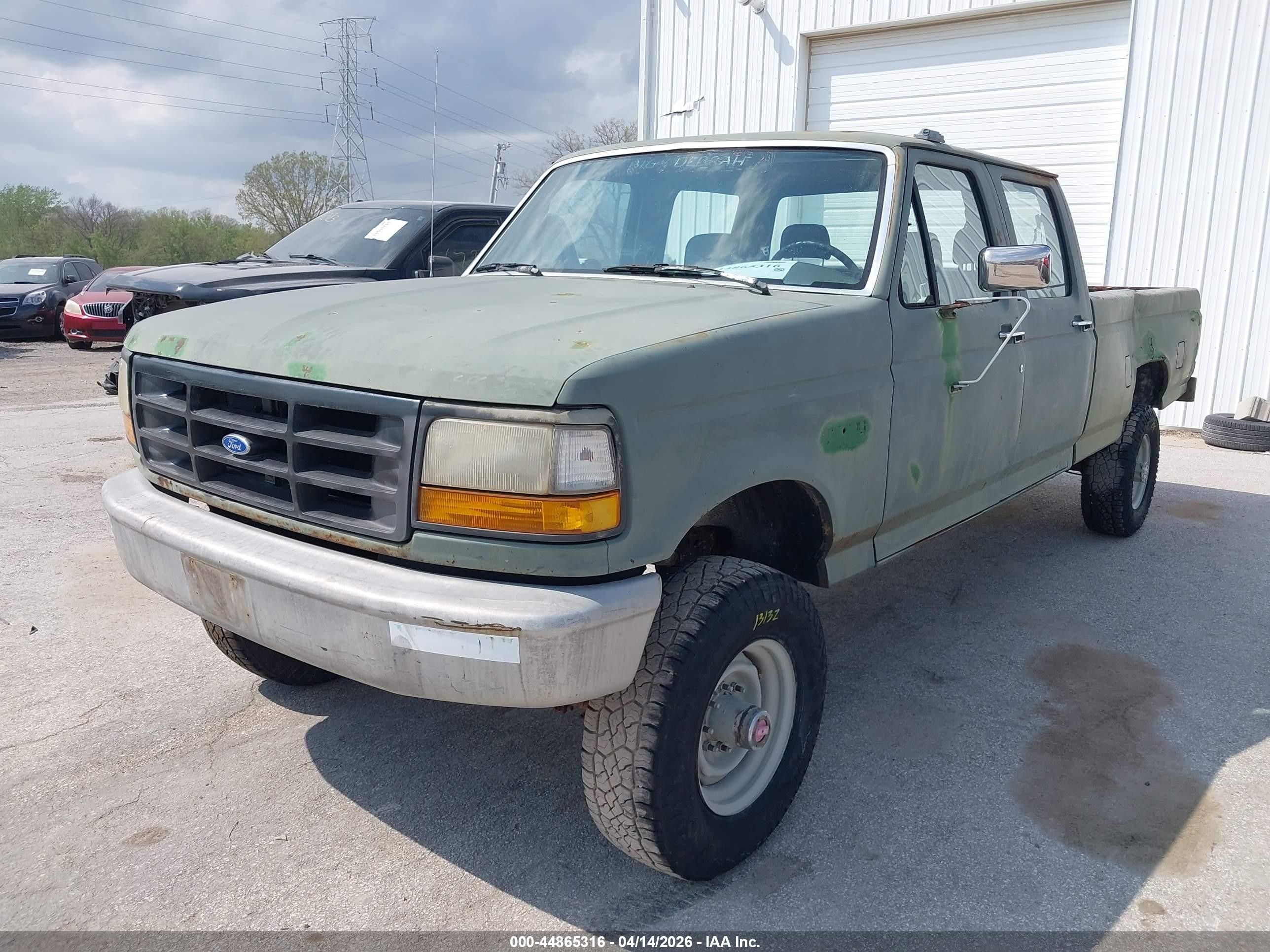 1993 Ford F350   Green vin: 2FTJW36H5PCB10014