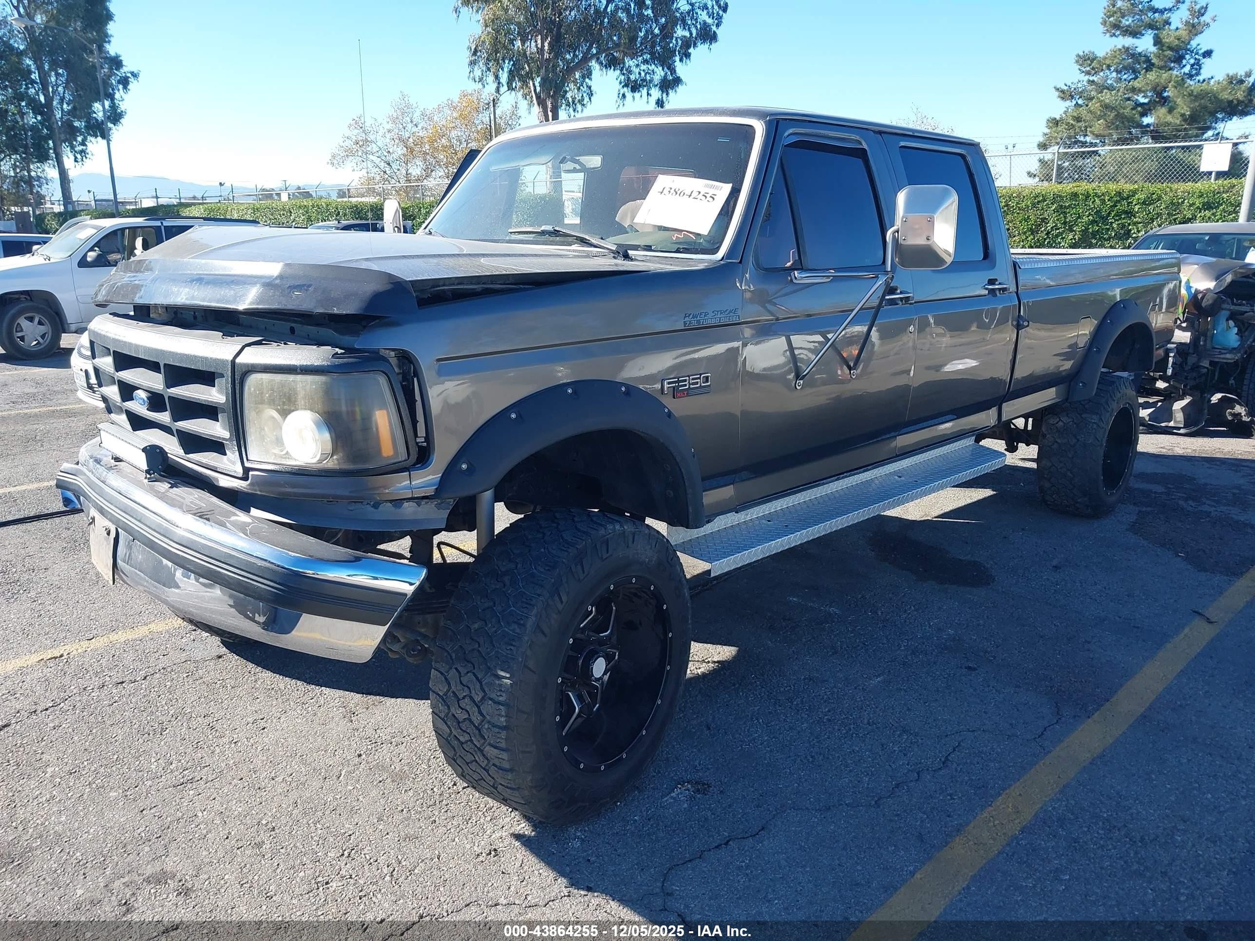 1993 Ford F350   Серый vin: 2FTJW36MXPCA62913