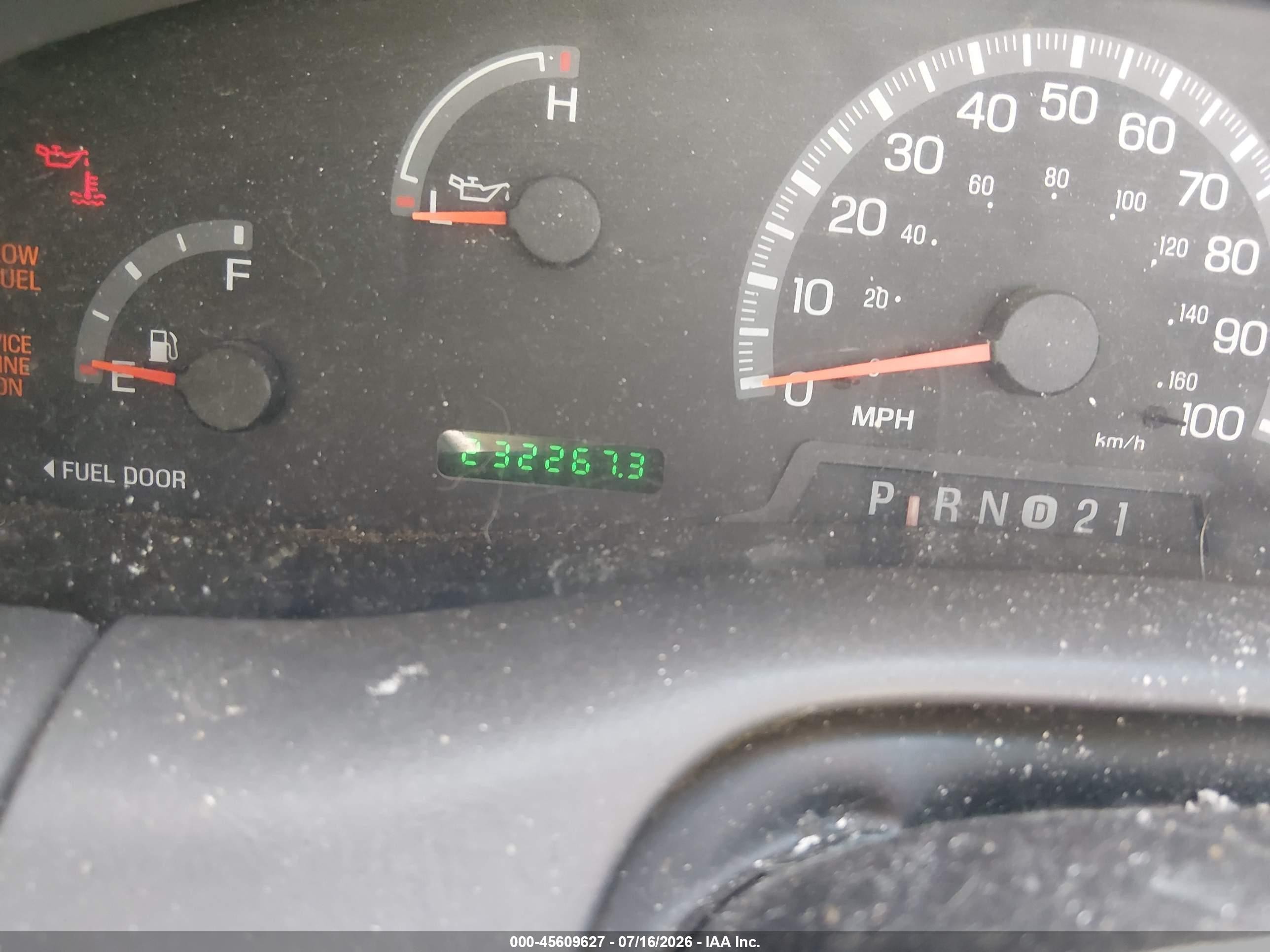 2002 Ford F-150 Xl/xlt Red vin: 2FTPF17L82CA92232