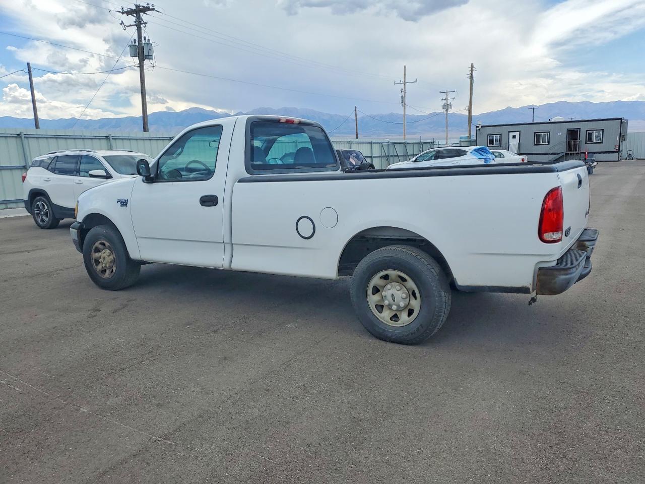 2001 Ford F-150 White vin: 2FTPF17Z61CA75710