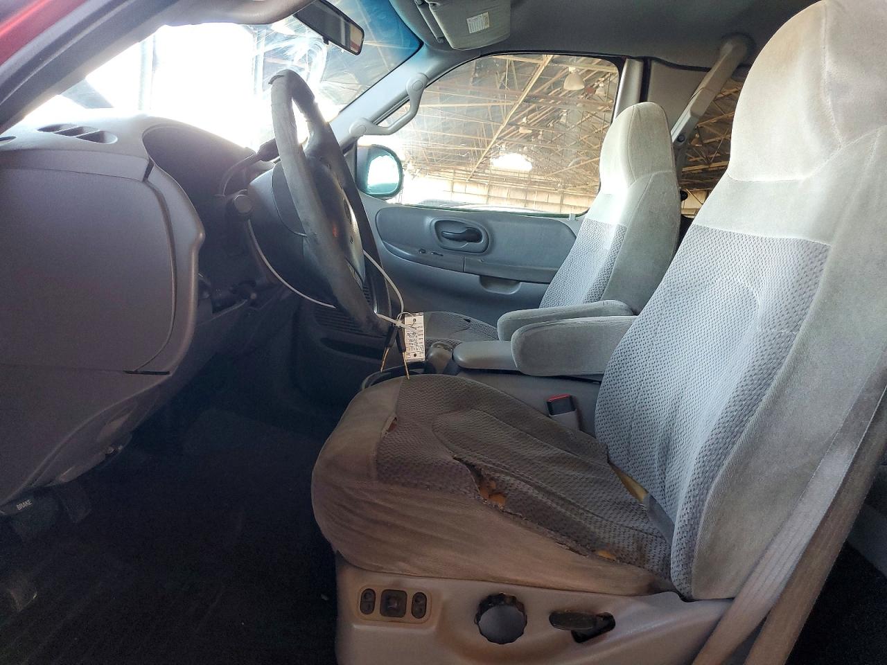 2000 Ford F150 Burgundy vin: 2FTPX18L3YCA19421