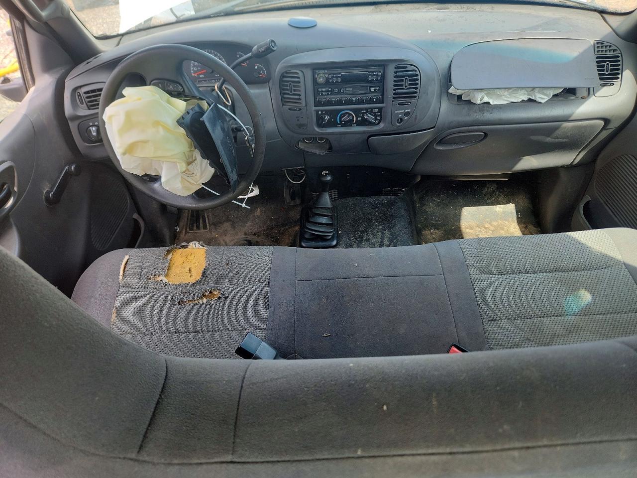 2002 Ford F150 White vin: 2FTPX18Z92CA26062