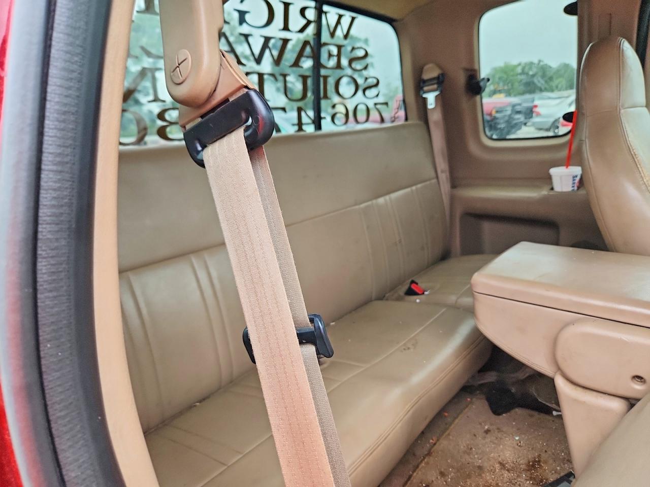 1998 Ford F250 Burgundy vin: 2FTPX28L3WCA76480