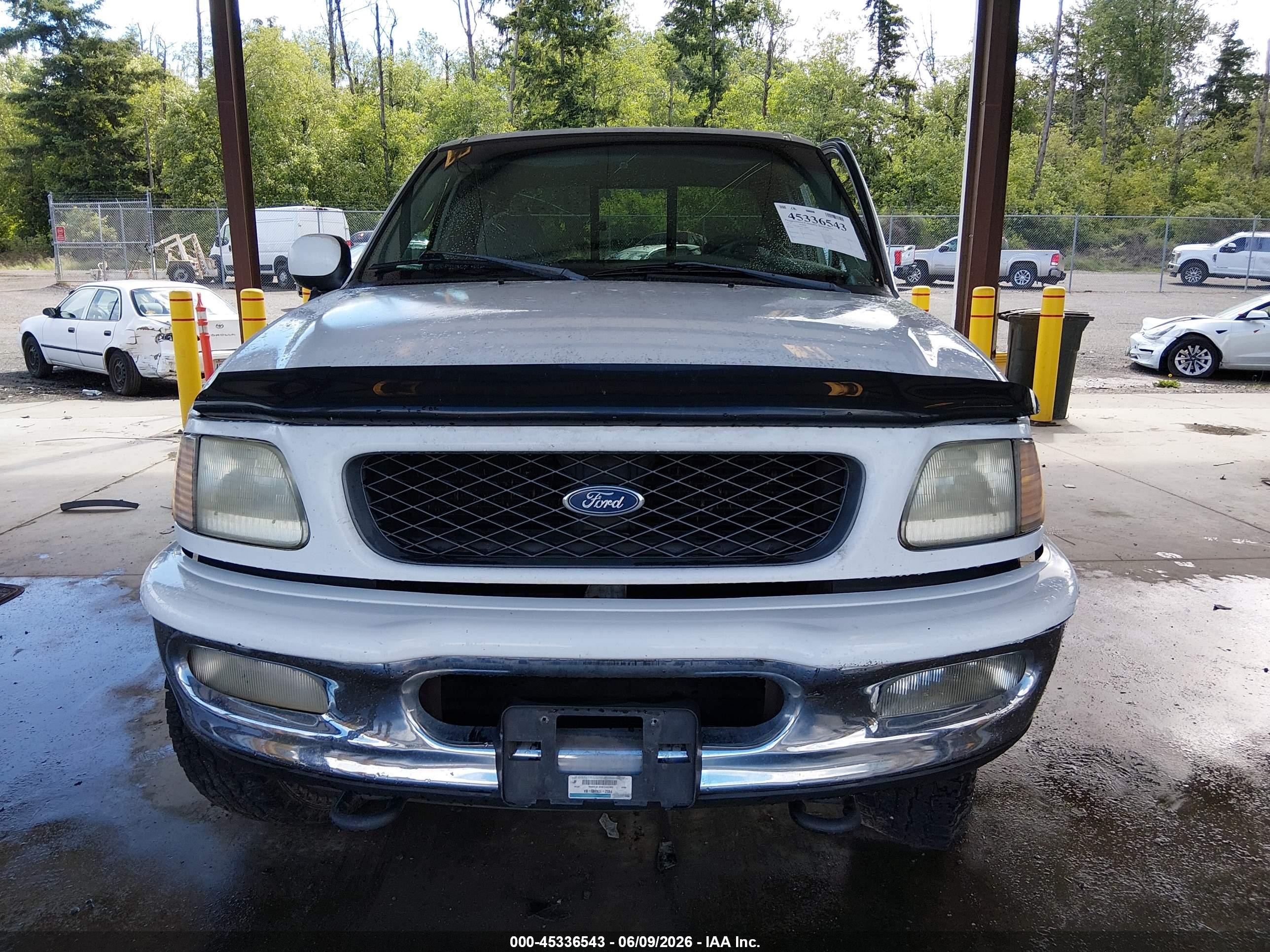 1998 Ford F-250 Lariat/standard/xl/xlt White vin: 2FTPX28L5WCA90672
