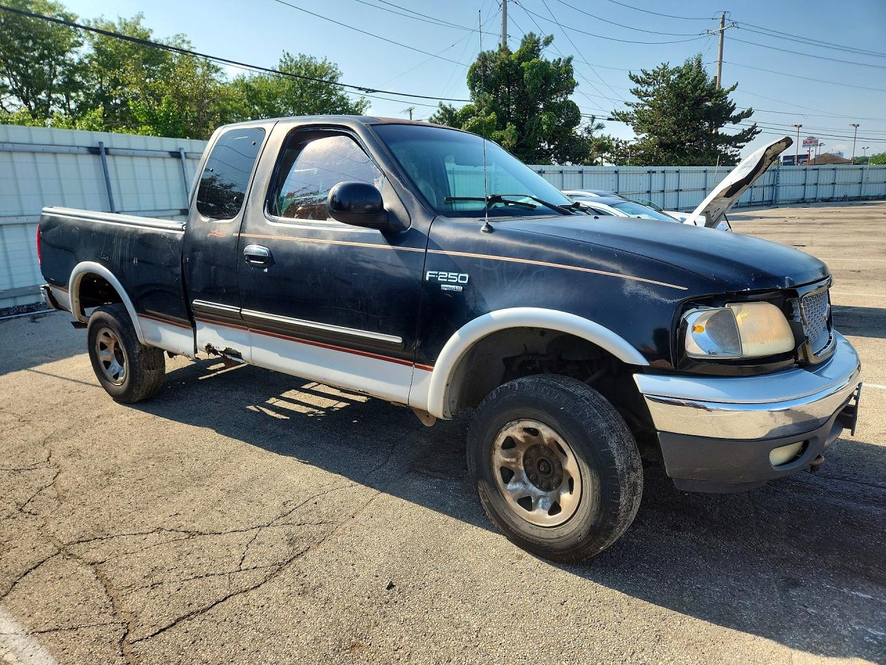 1999 Ford F250 Black vin: 2FTPX28L8XCA88285