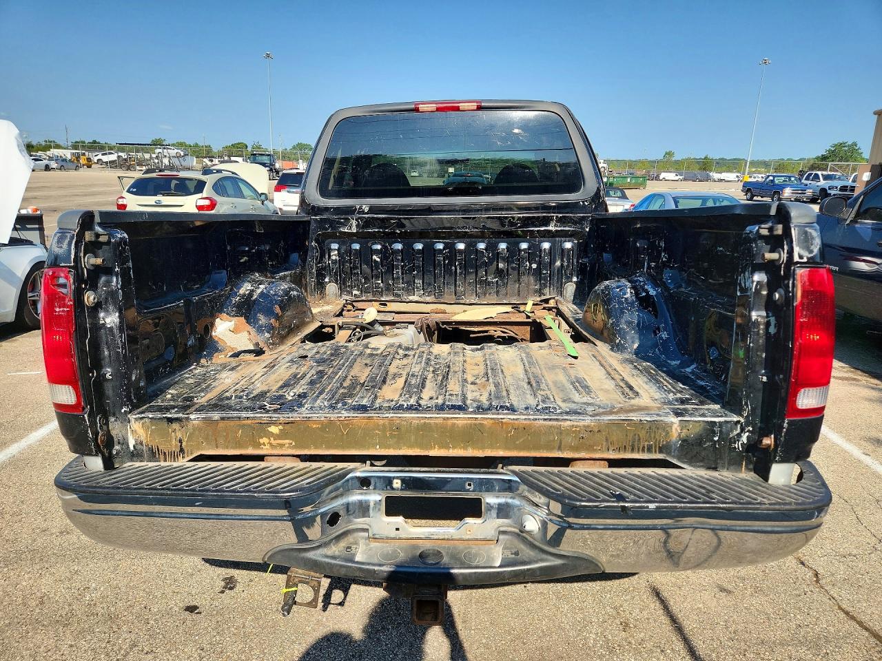 1999 Ford F250 Black vin: 2FTPX28L8XCA88285