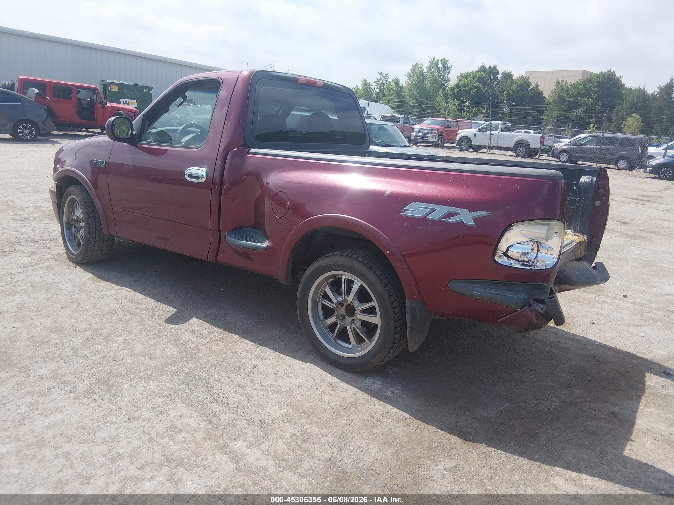 2003 Ford F-150 Xl/xlt Red vin: 2FTRF07243CB03951