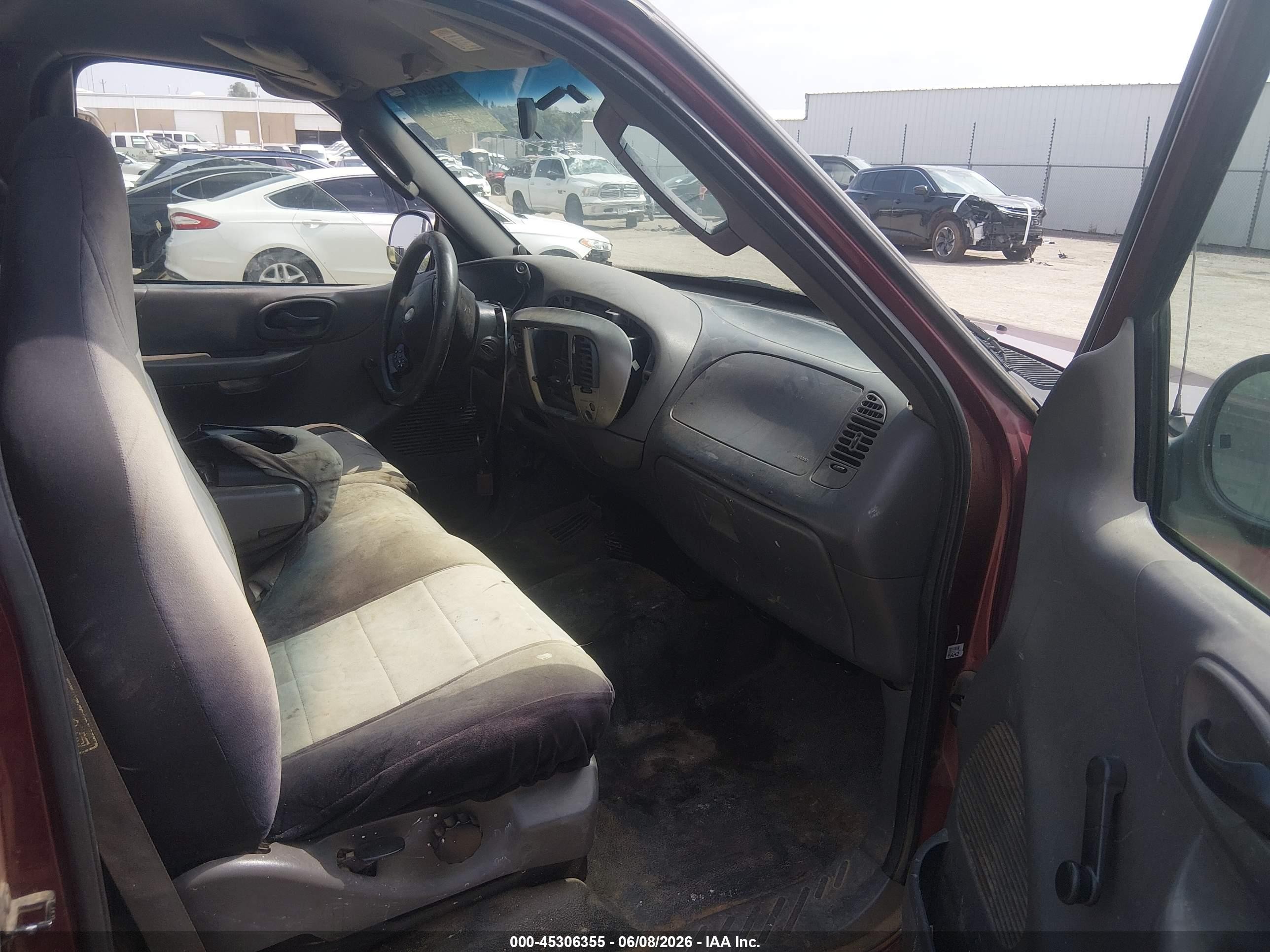 2003 Ford F-150 Xl/xlt Red vin: 2FTRF07243CB03951