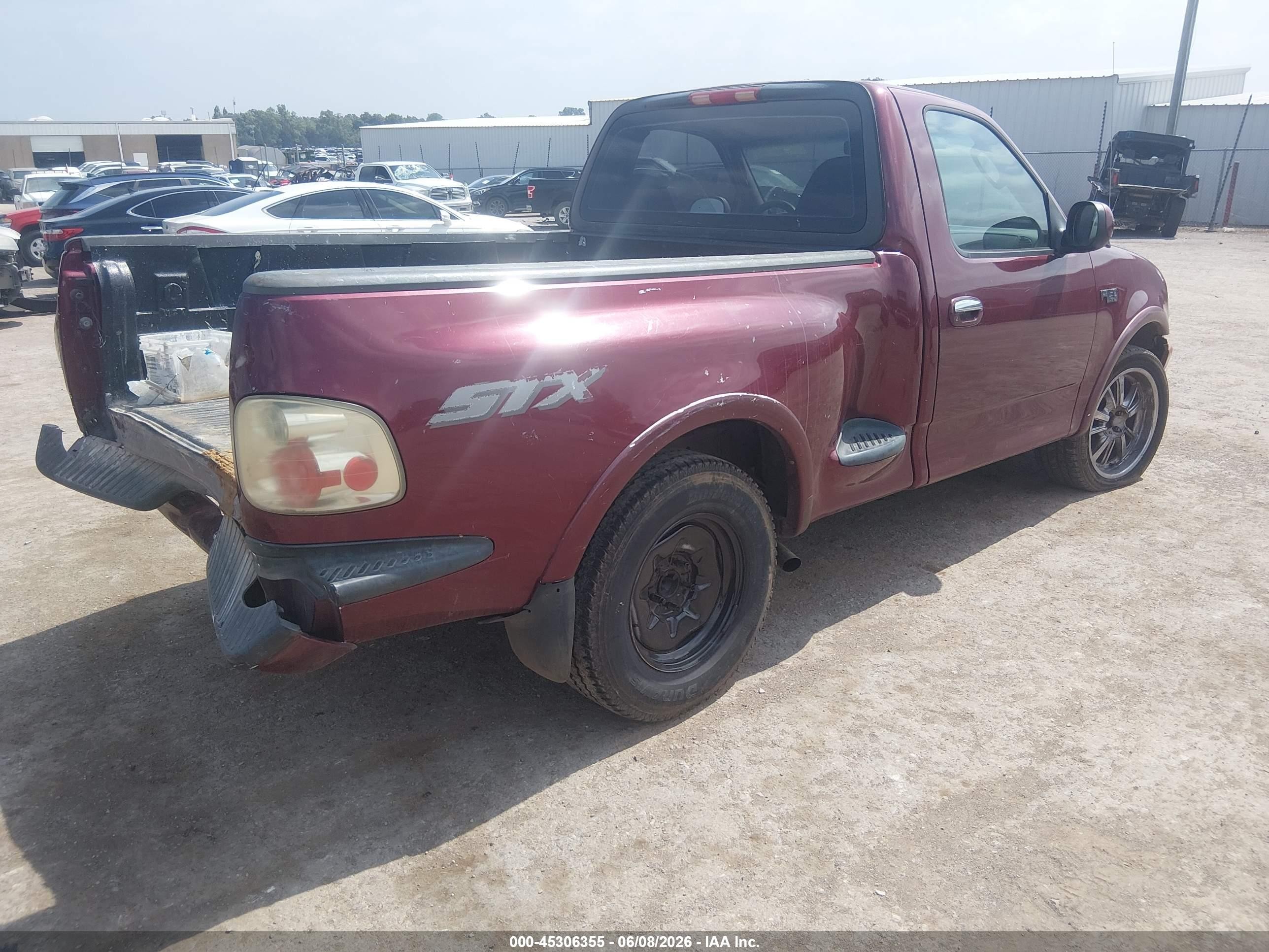 2003 Ford F-150 Xl/xlt Red vin: 2FTRF07243CB03951