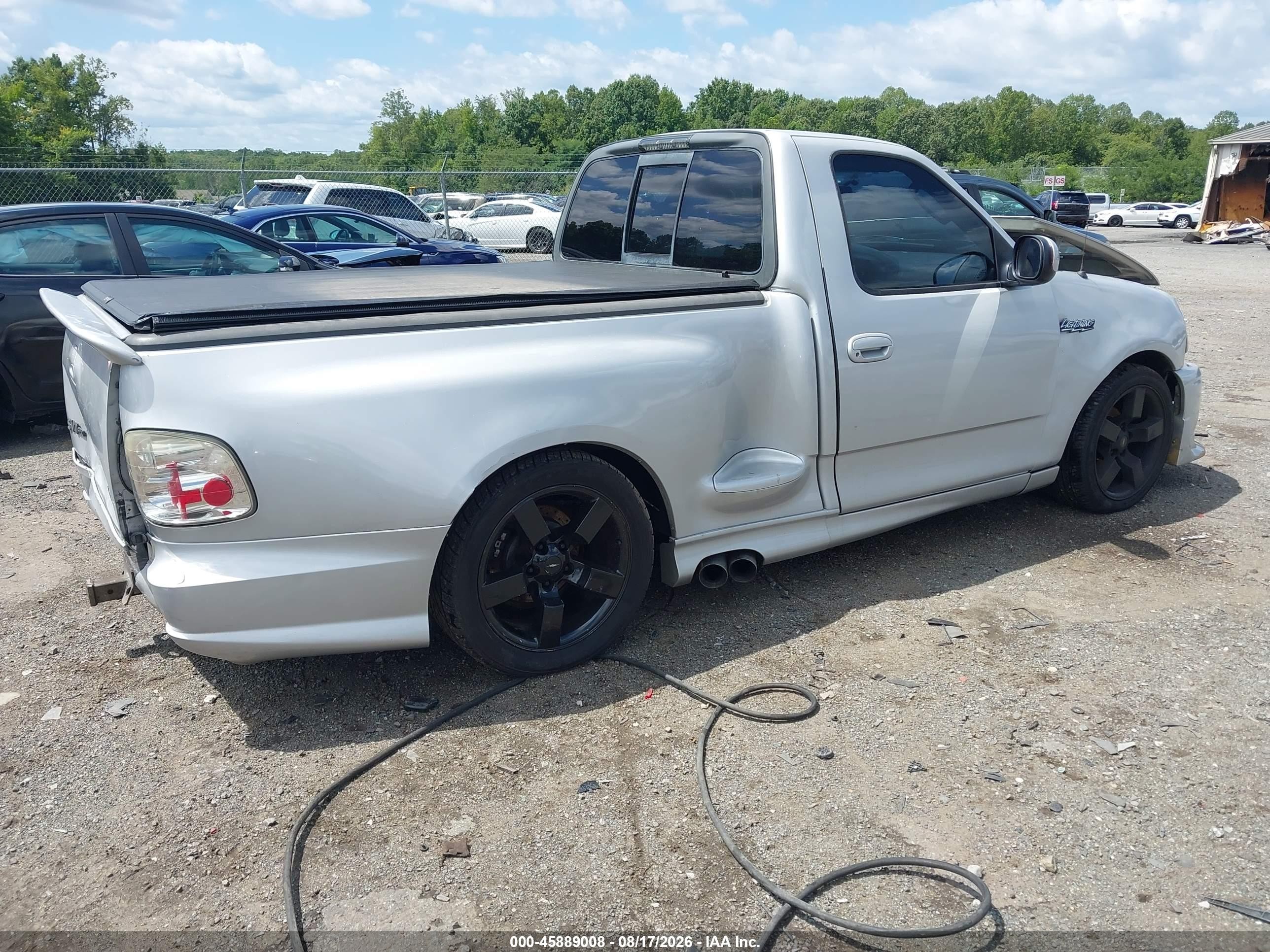 2004 Ford F-150 Heritage Lightning Silver vin: 2FTRF07394CA61206