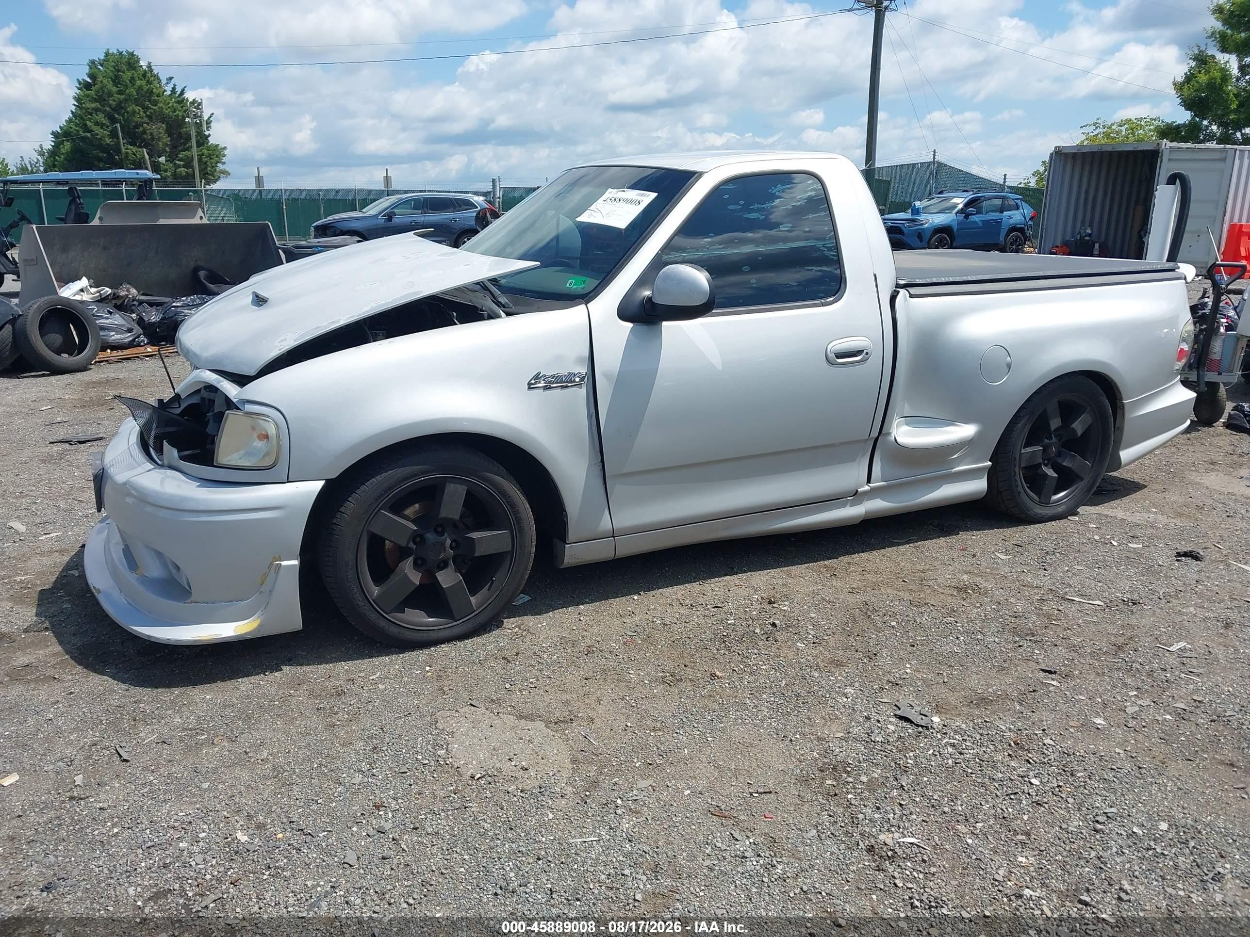 2004 Ford F-150 Heritage Lightning Silver vin: 2FTRF07394CA61206