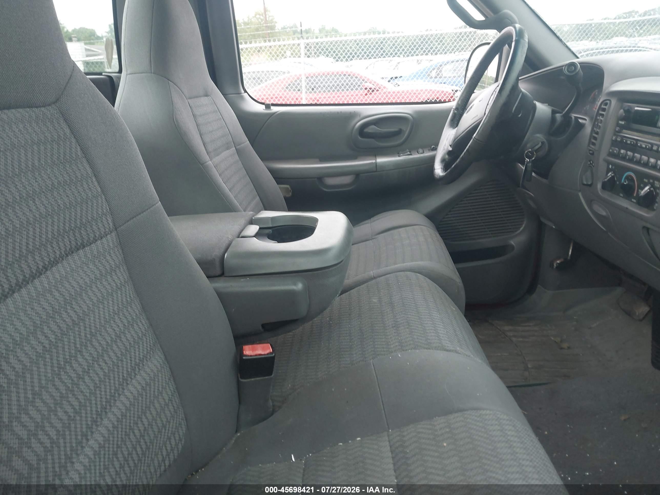 2001 Ford F-150 Xl/xlt Red vin: 2FTRF08LX1CA62293