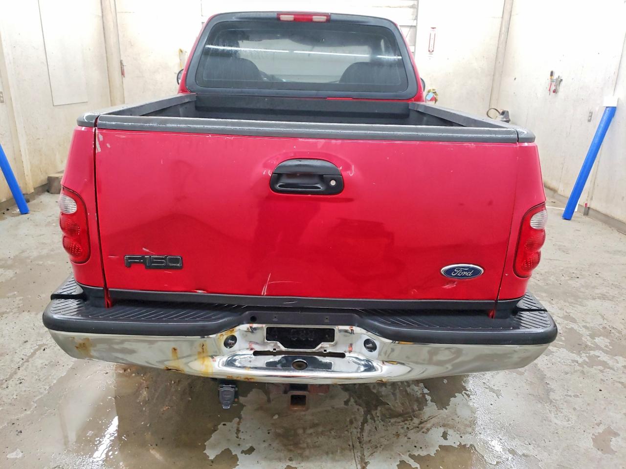 2003 Ford F150 Red vin: 2FTRF08W83CA40046