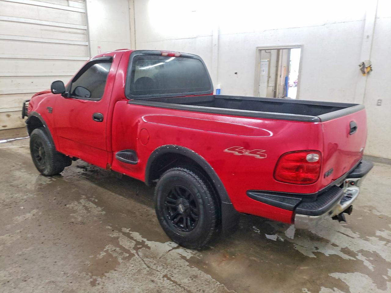 2003 Ford F150 Red vin: 2FTRF08W83CA40046