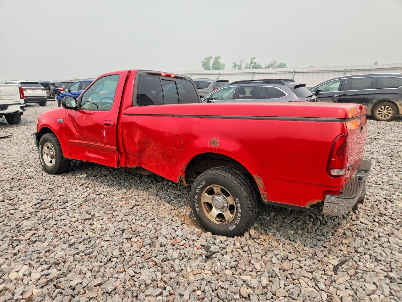 2003 Ford F150 Красный vin: 2FTRF17213CA58814
