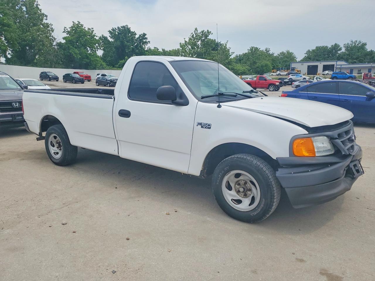 2004 Ford F-150 Heritage Classic White vin: 2FTRF17224CA01930