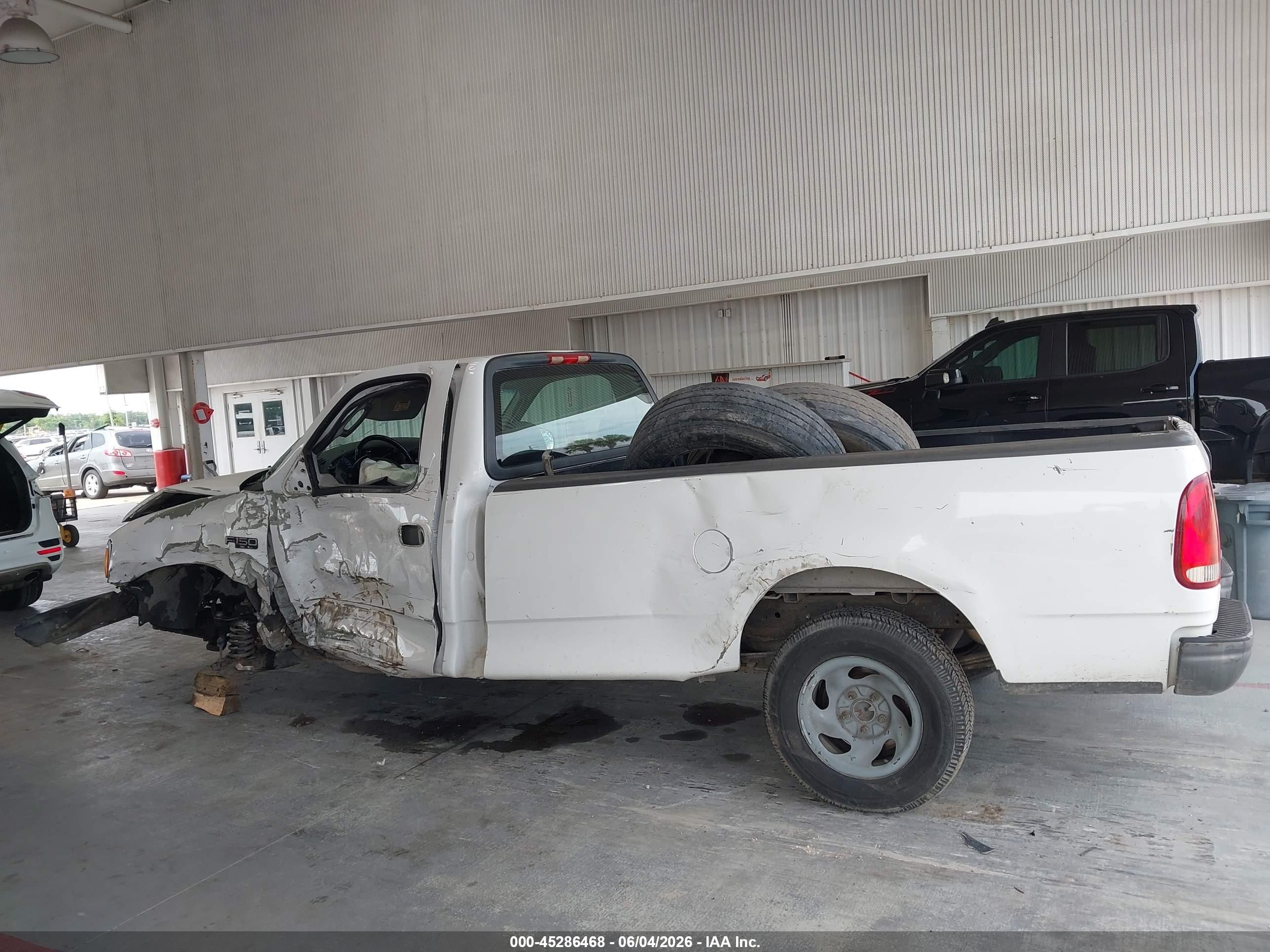 2004 Ford F-150 Heritage Xl/xlt White vin: 2FTRF17234CA22169