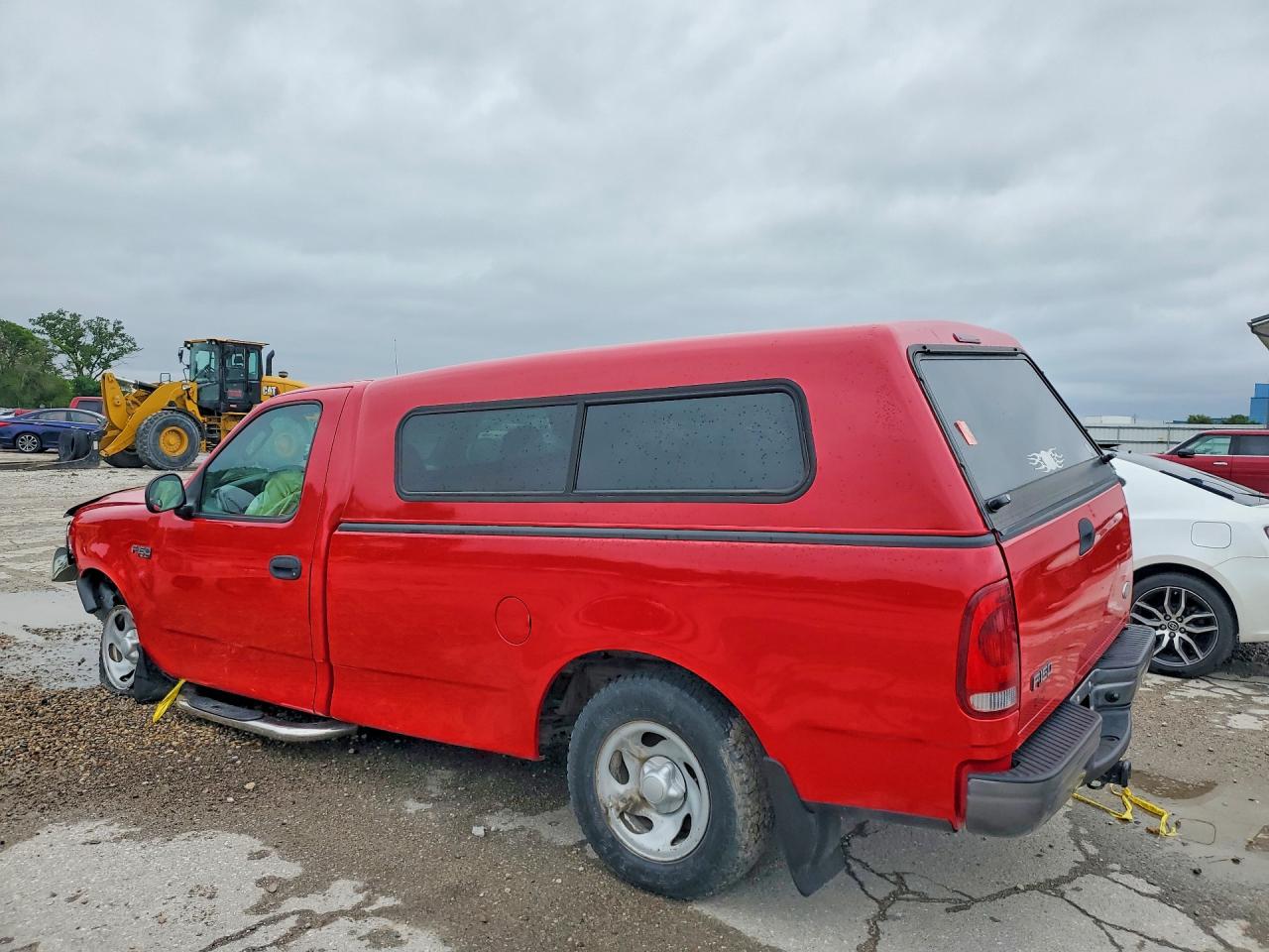 2003 Ford F150 Red vin: 2FTRF17263CA99309