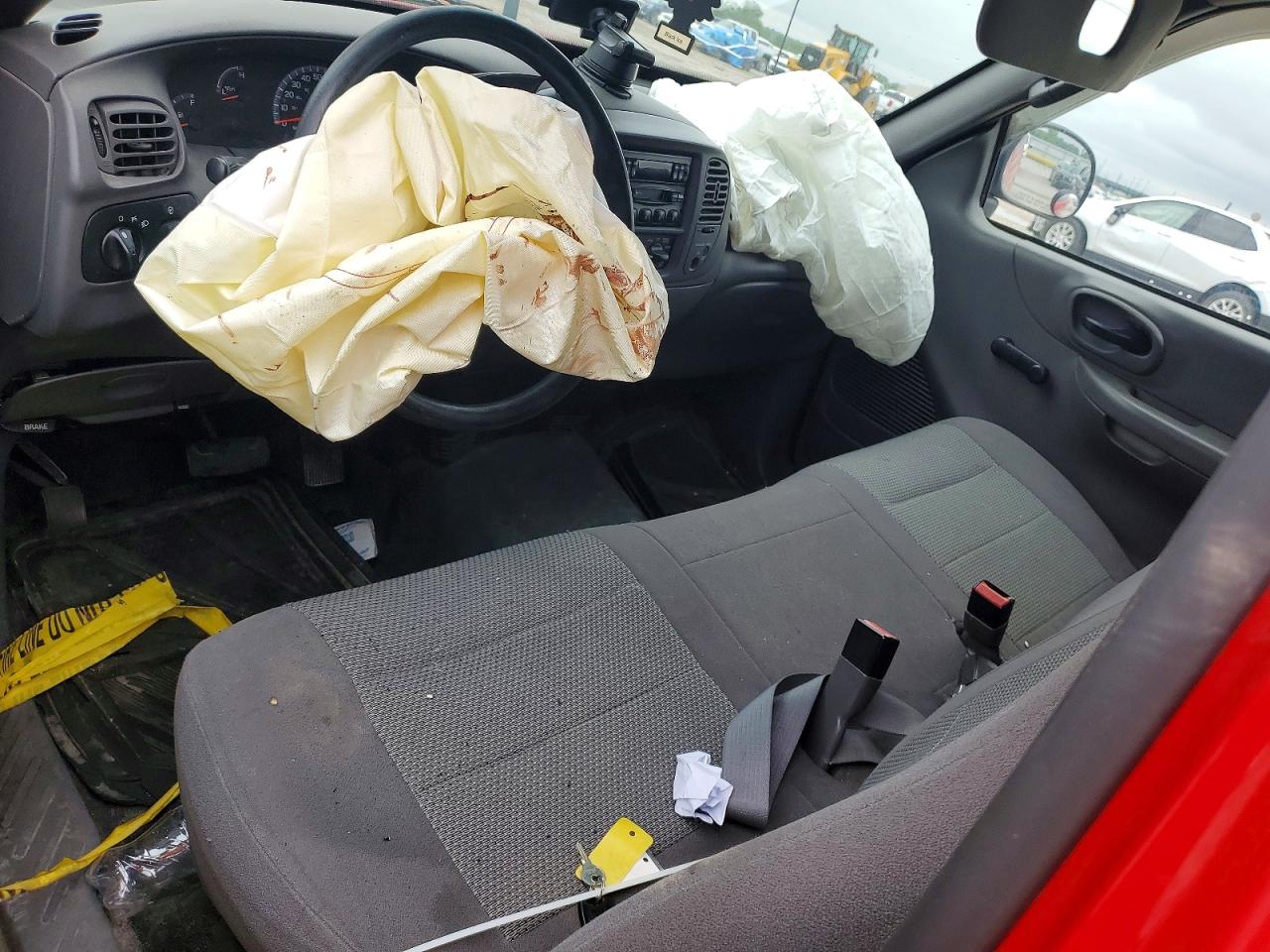 2003 Ford F150 Red vin: 2FTRF17263CA99309