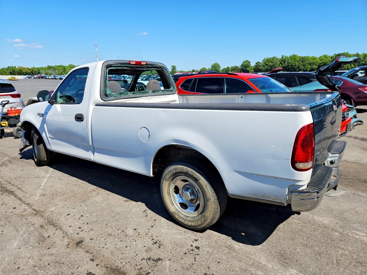 2004 Ford F-150 Heritage Classic White vin: 2FTRF17274CA06637